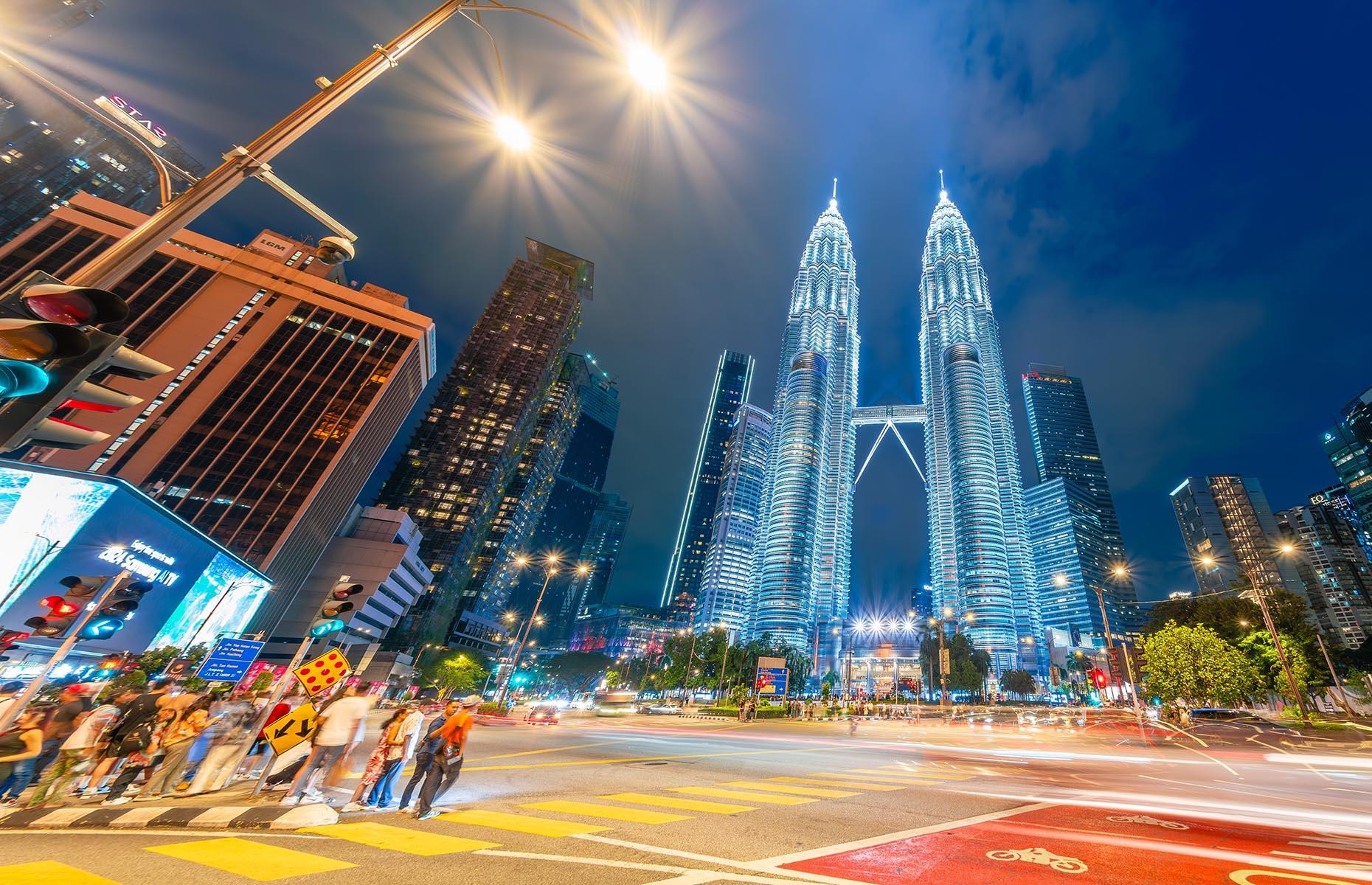 Malaysia, Gini income index score: 40.7