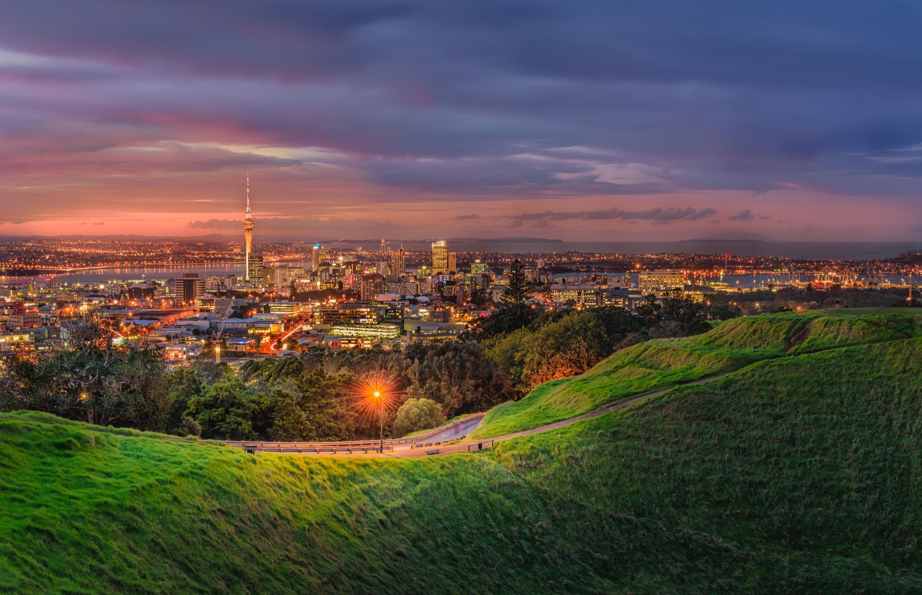 Auckland (669 UHNWIs)