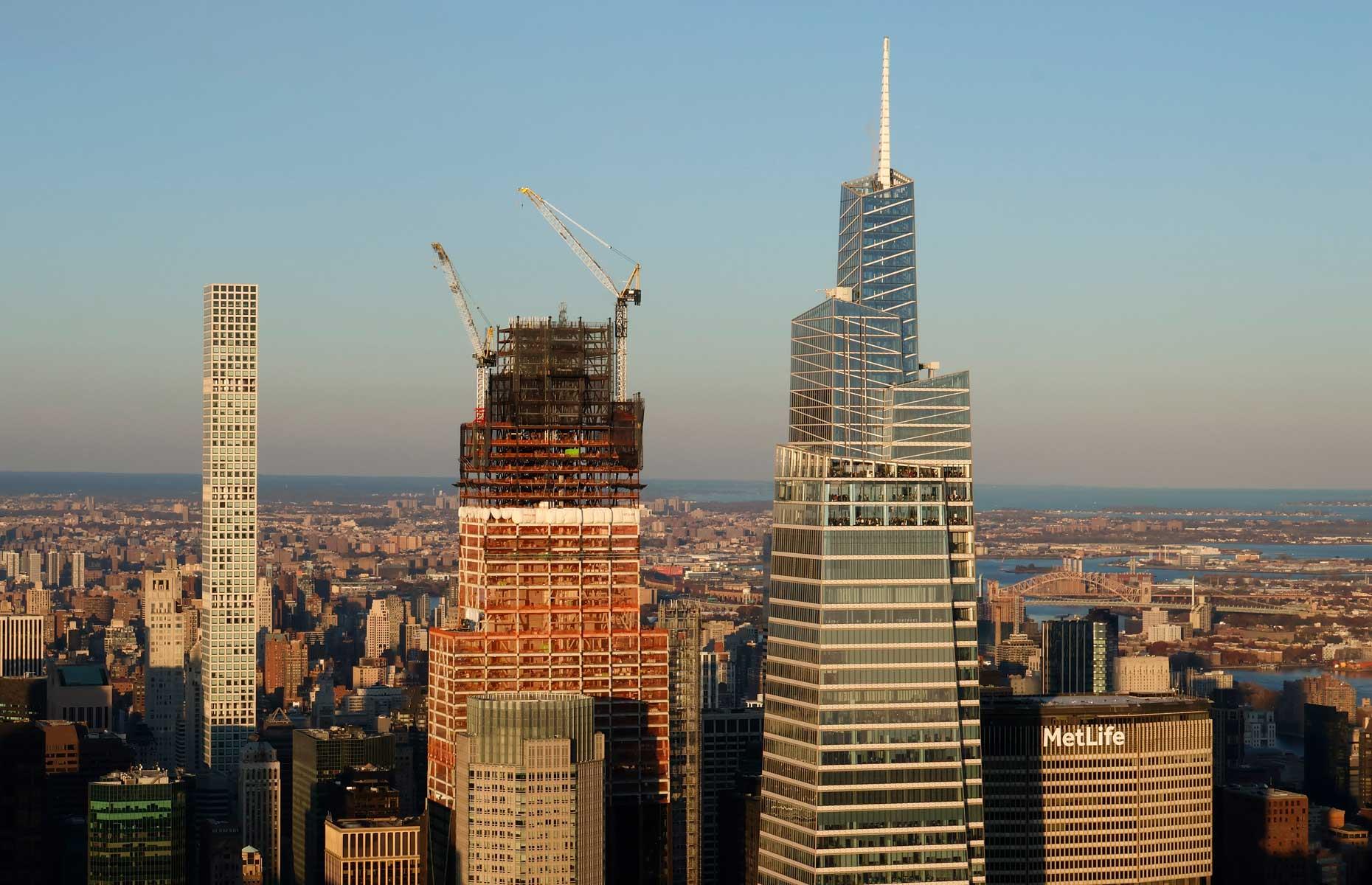 Joint 7. 423m – 270 Park Avenue, New York City, New York