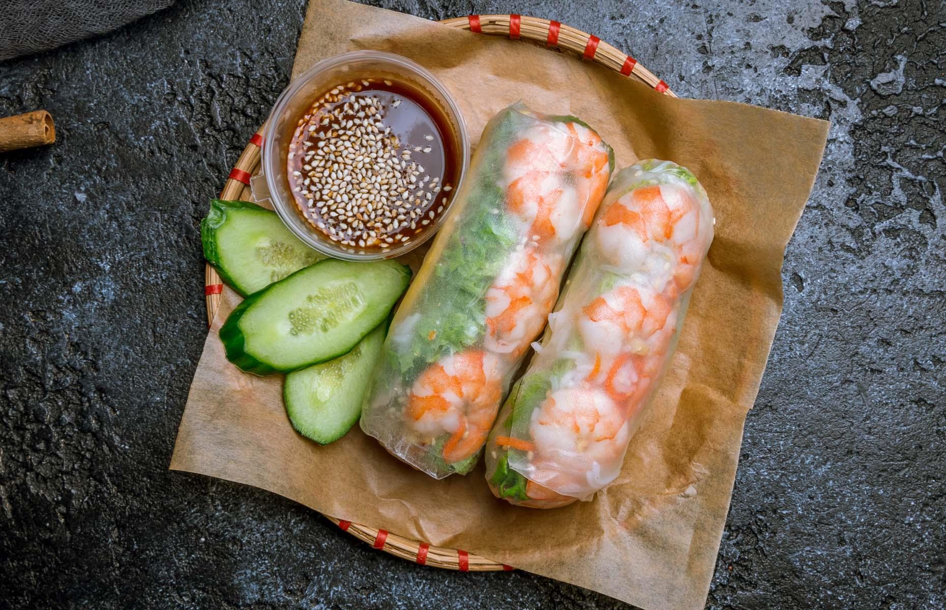 Prawn and rice noodle rolls
