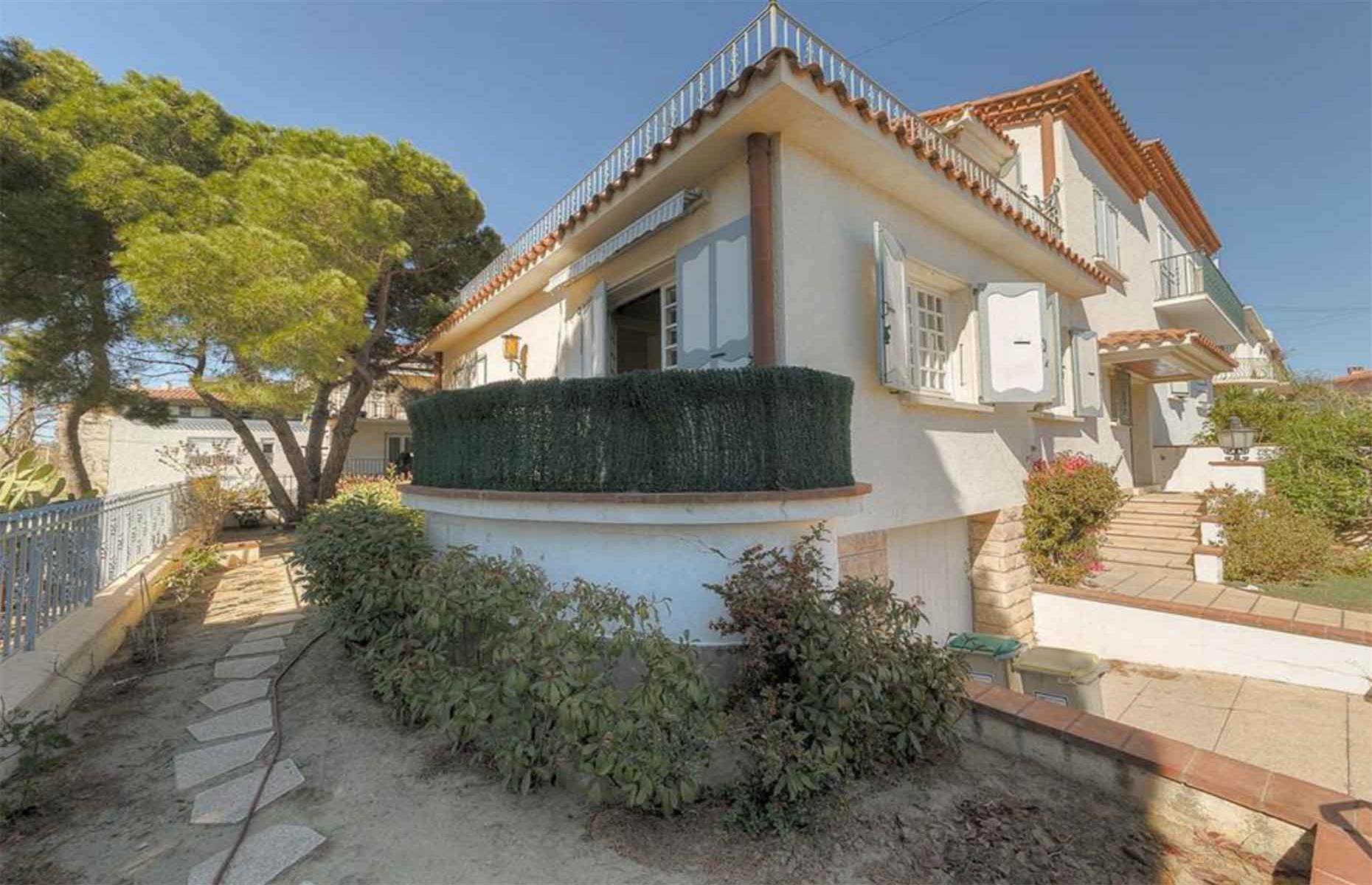 France average house price: £290,504