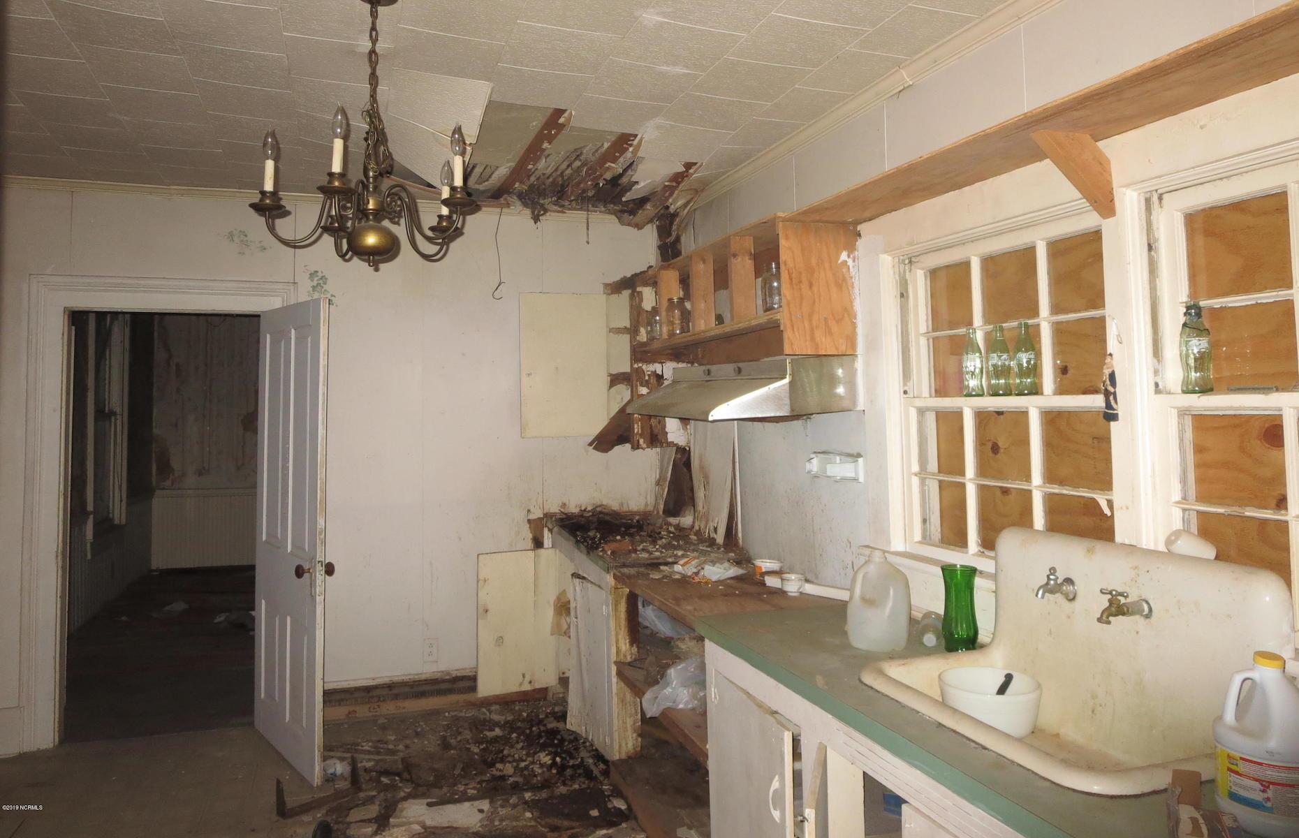 Victorian home, North Carolina, USA: $37,500 (£30k)