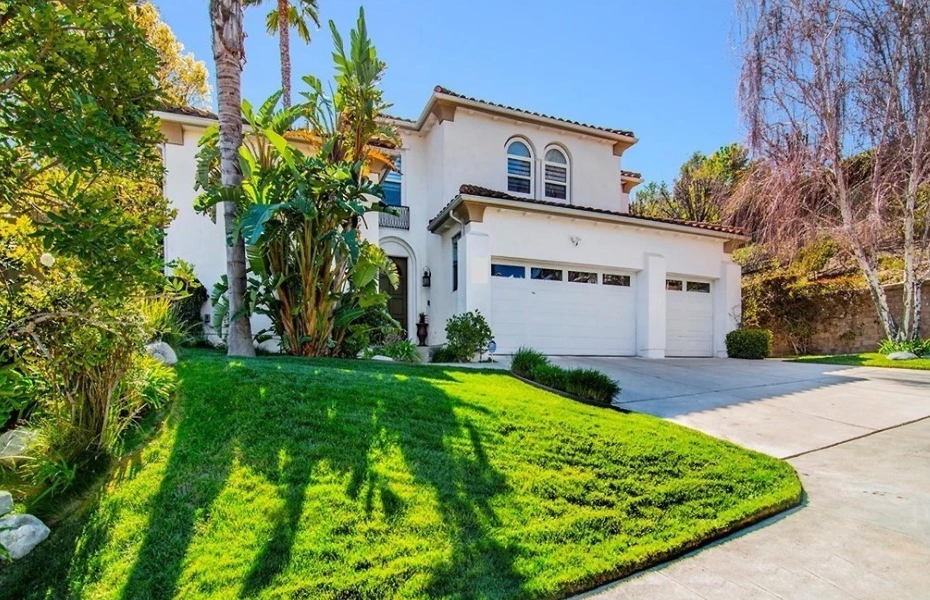 Zendaya buys her dad a $1.9m (£1.7m) LA house