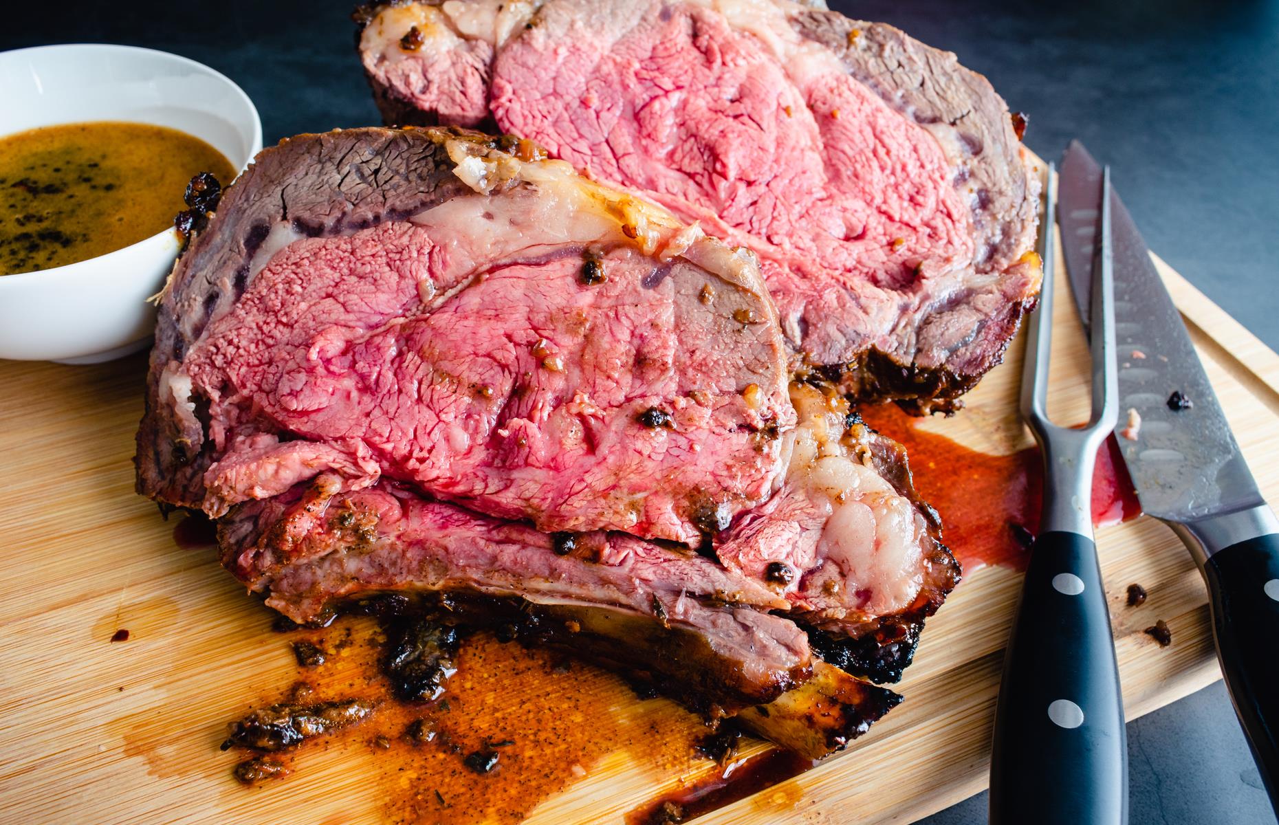 14. Messy meat juices