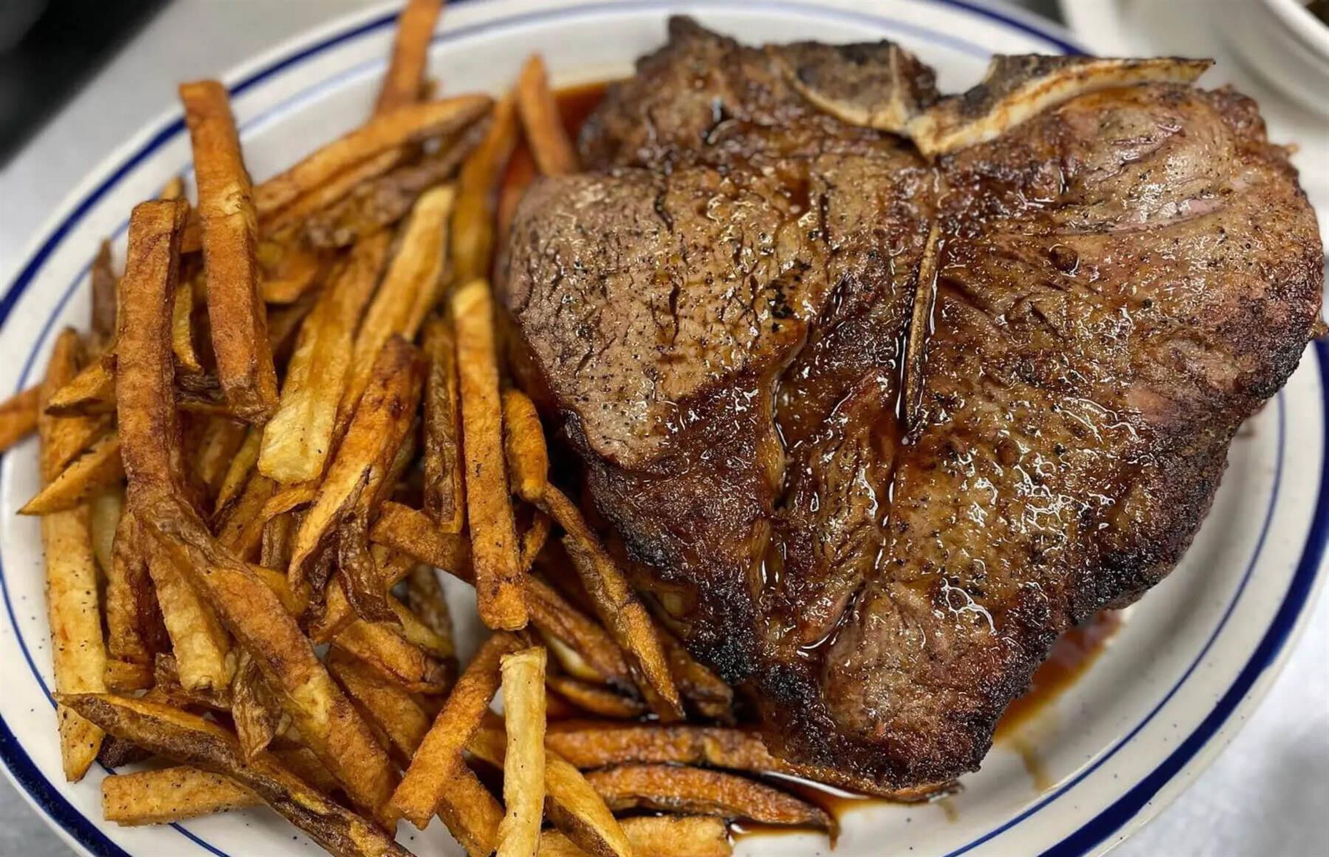 Mississippi: Doe's Eat Place, various locations