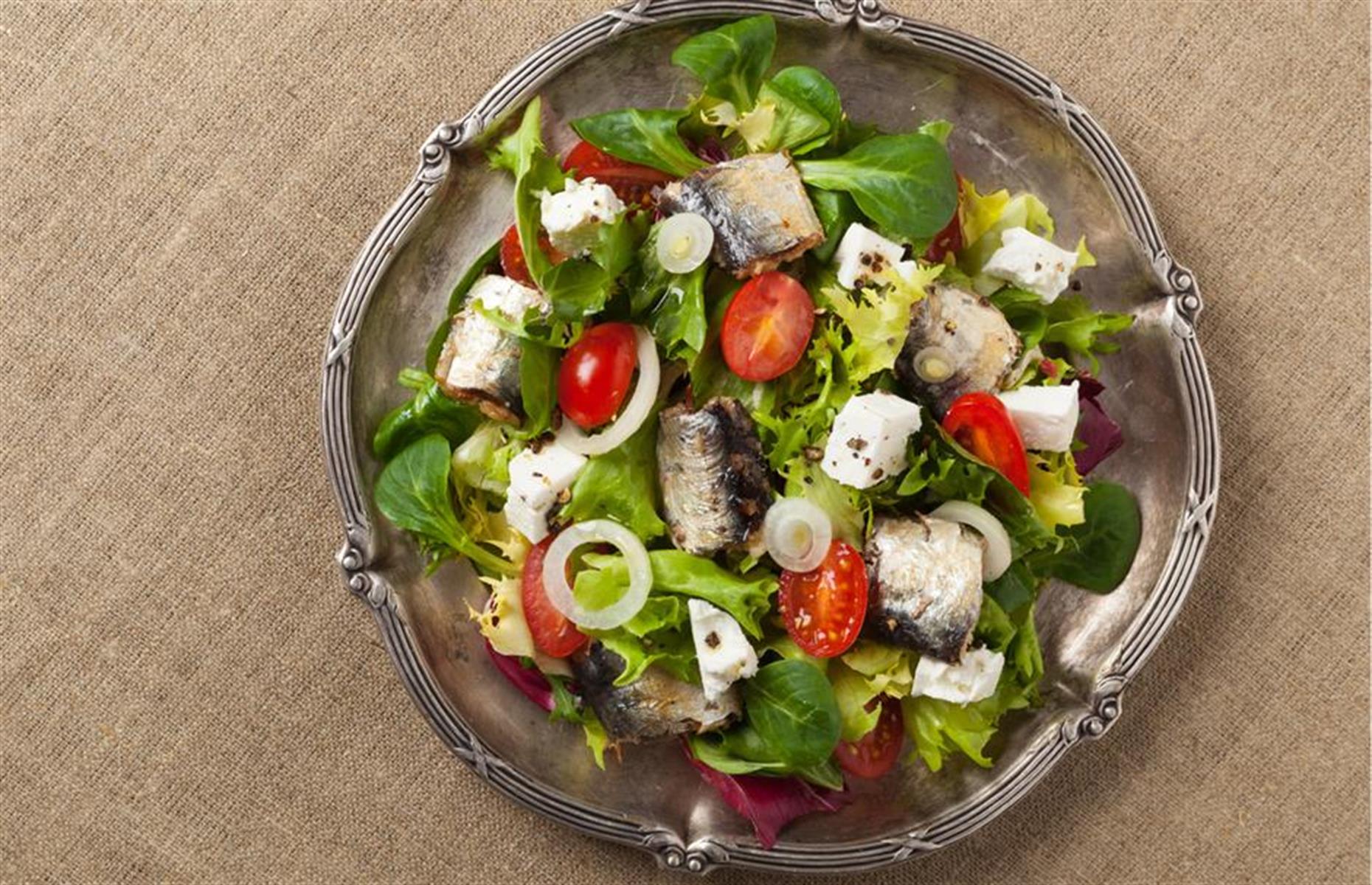 Spanish-style sardine salad 