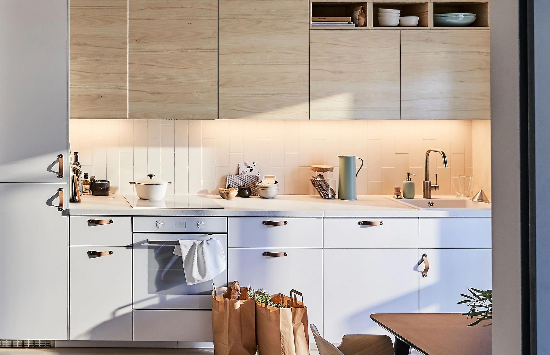 Calm and airy ash-effect kitchen 