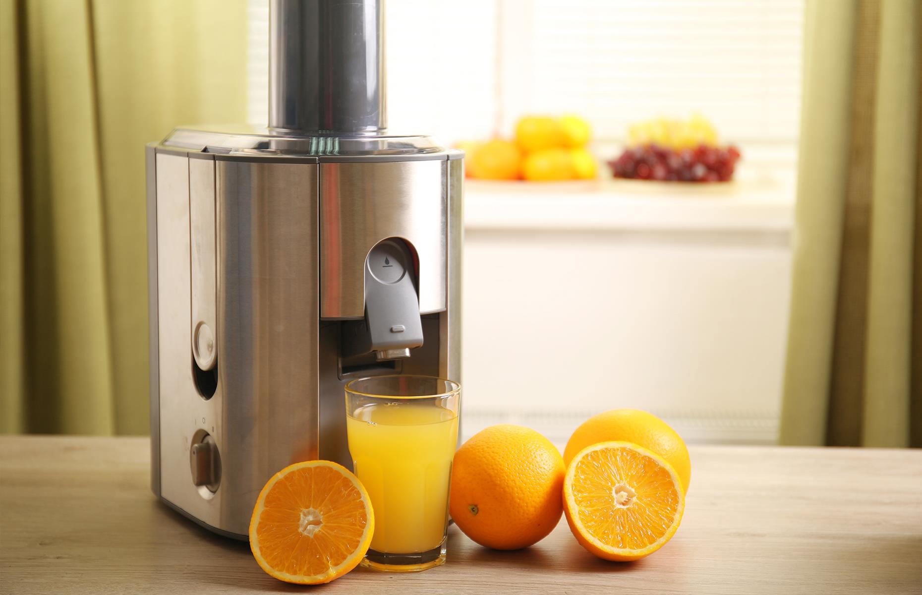 33. Electric juicer