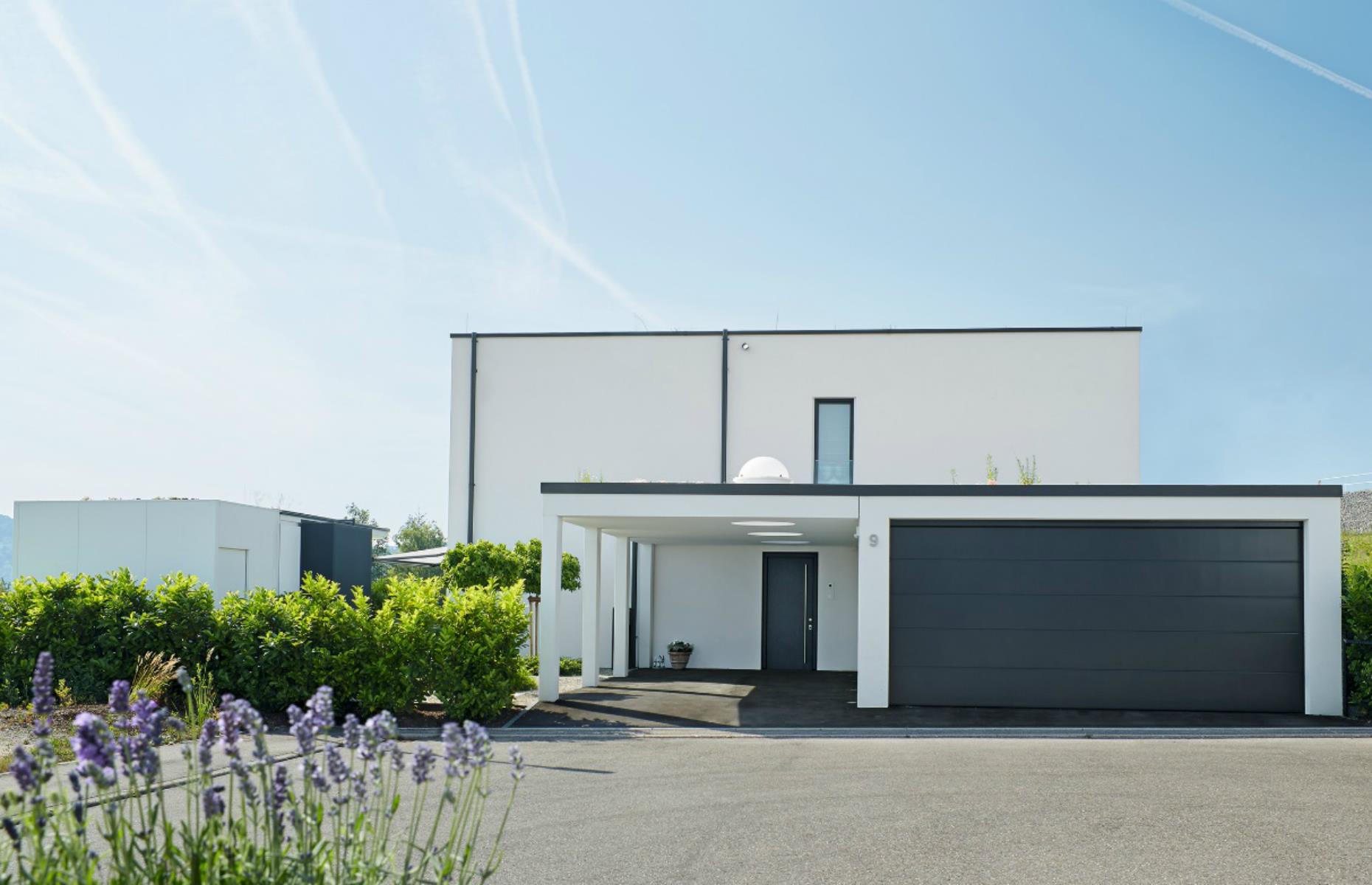Modern timber house: cutting-edge package home