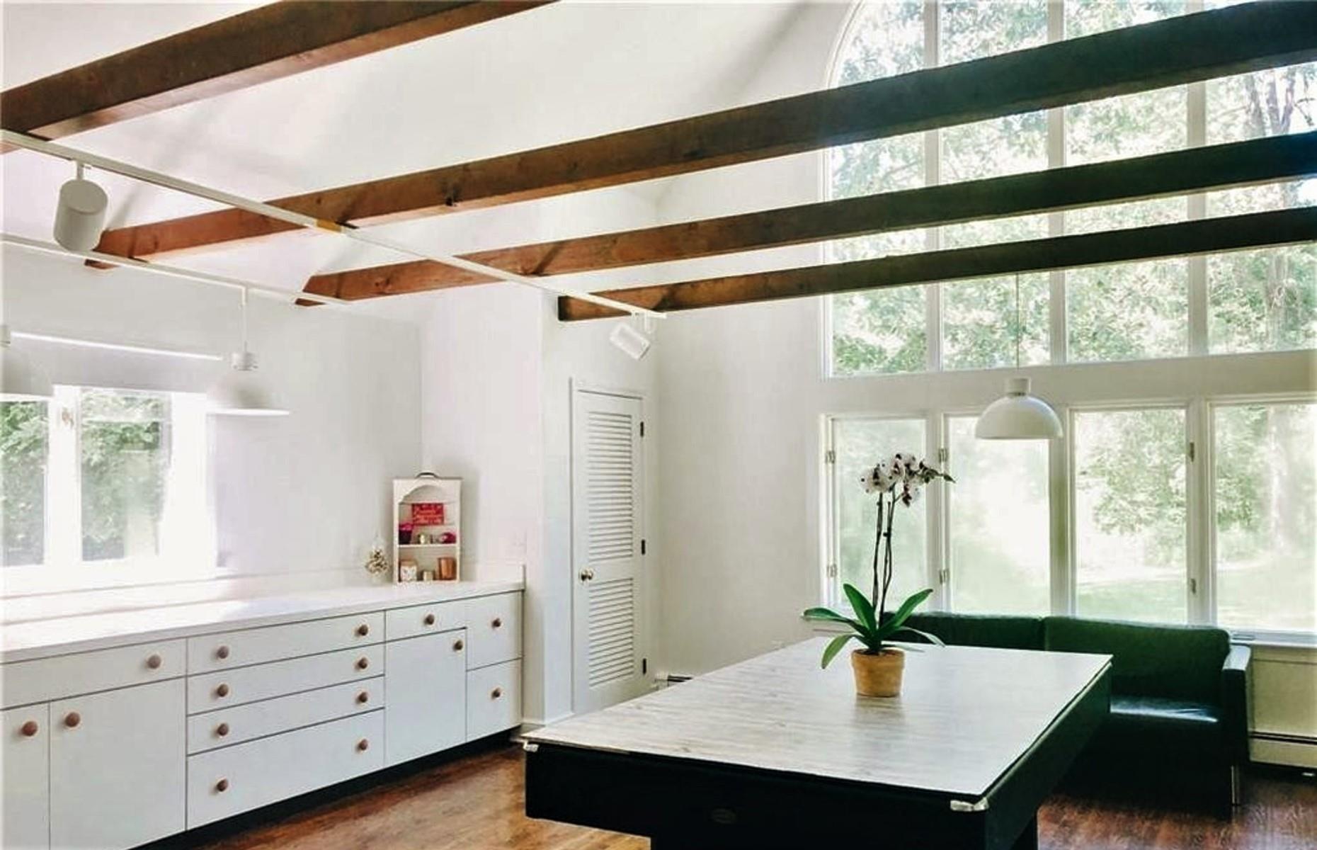 Cape Cod-style house with yoga studio, Connecticut, USA: £371,000 ($465k) 