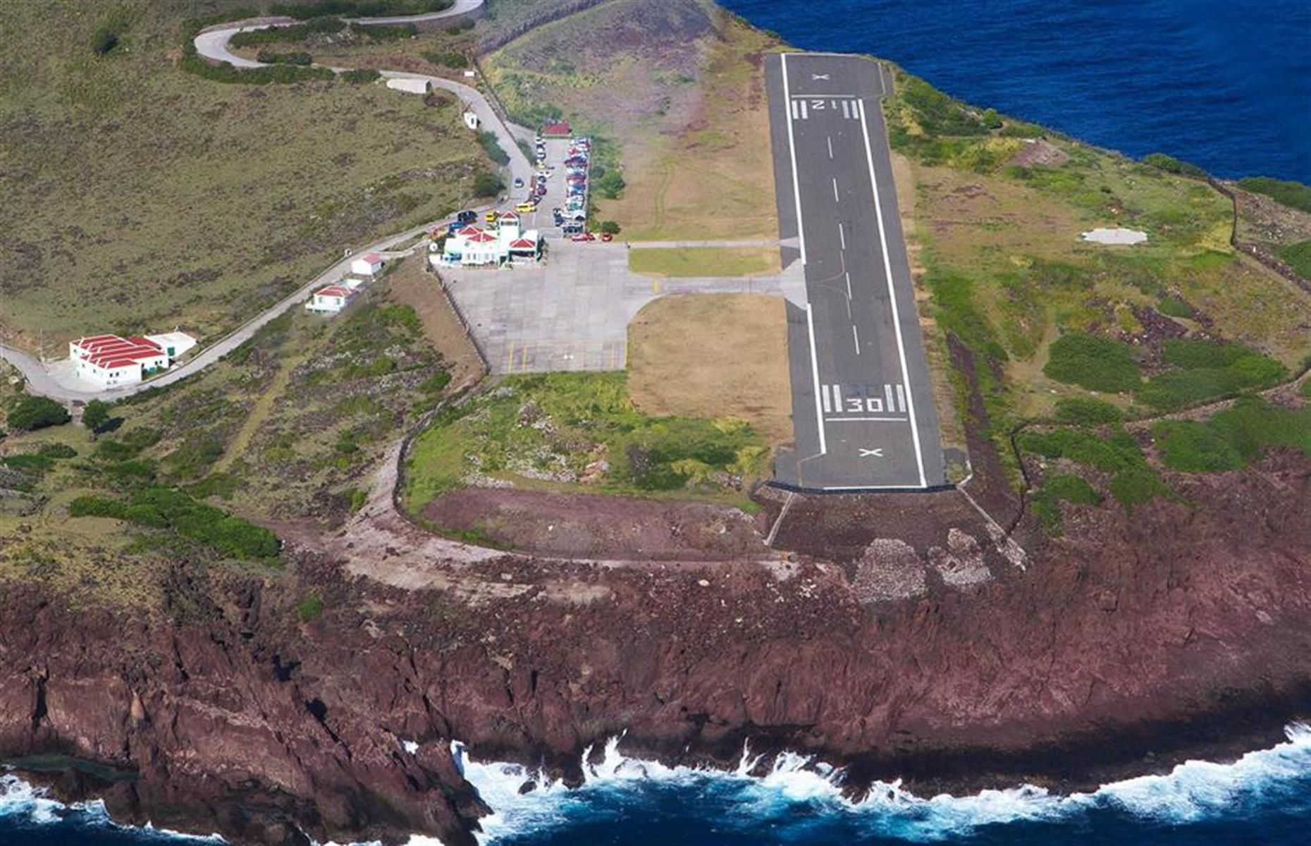 Juancho E. Yrausquin Airport, Saba, Caribbean