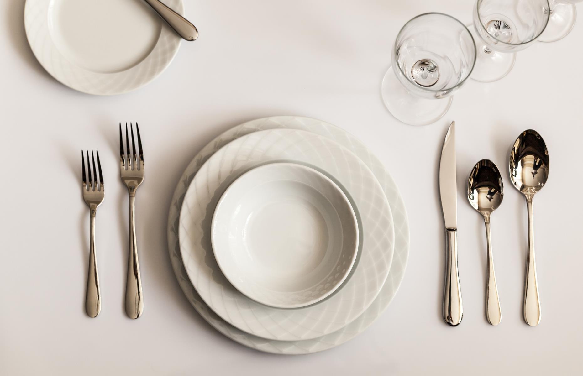 You must use the right cutlery