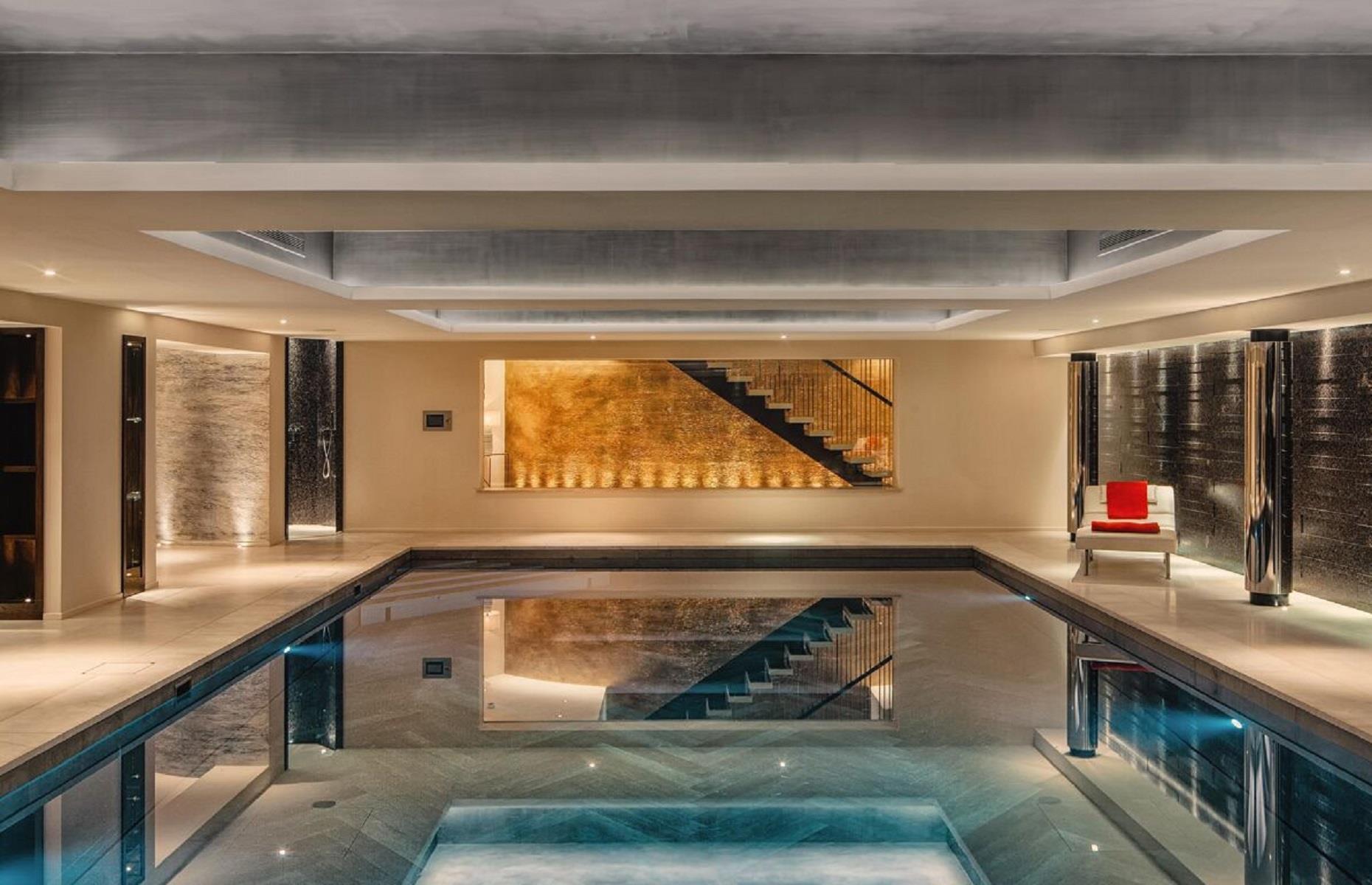 Five-star swimming pool
