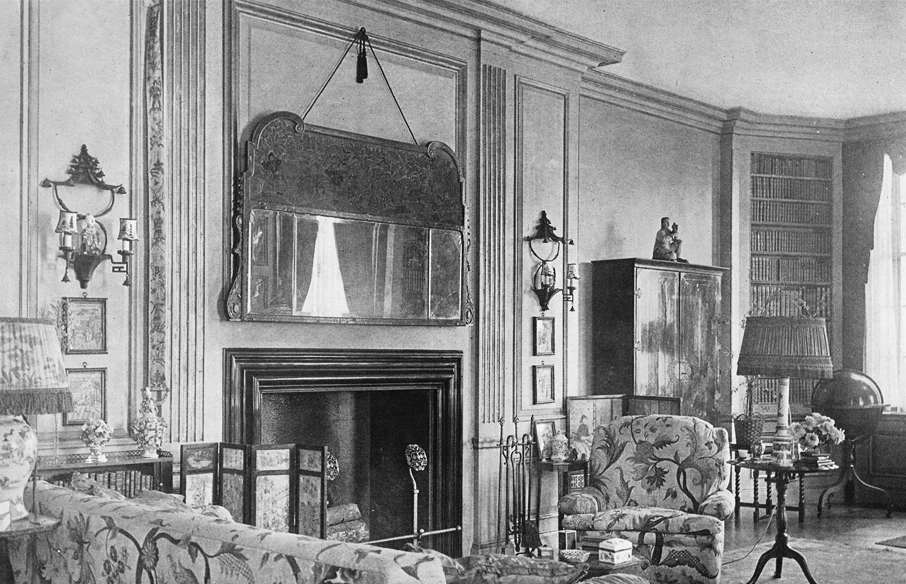 1924: Salón del Petit Château de los Vanderbilt