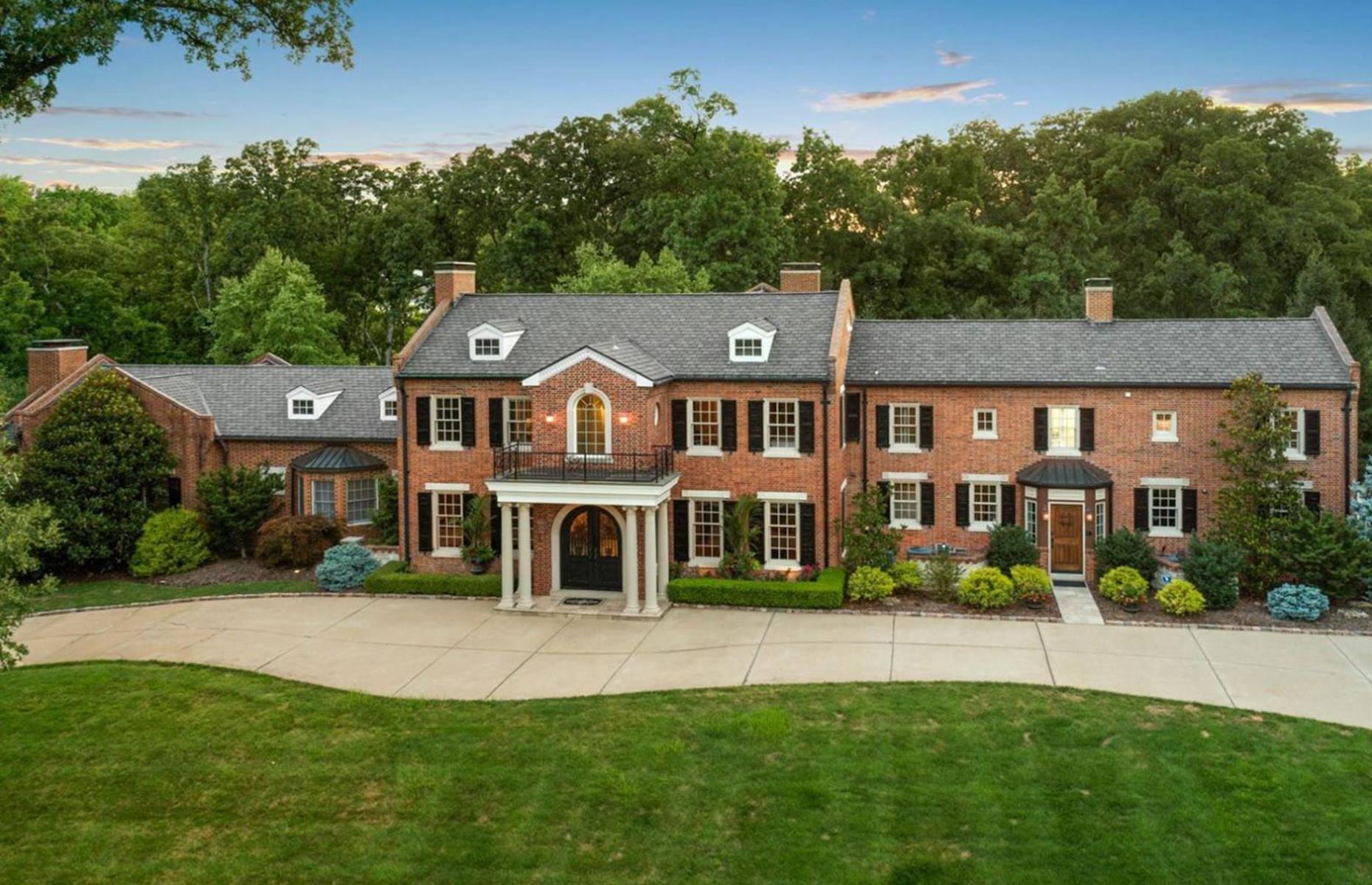 Missouri: Opulent estate, St. Louis, $4.7 million (£3.6m): The most incredible homes for sale in every US state