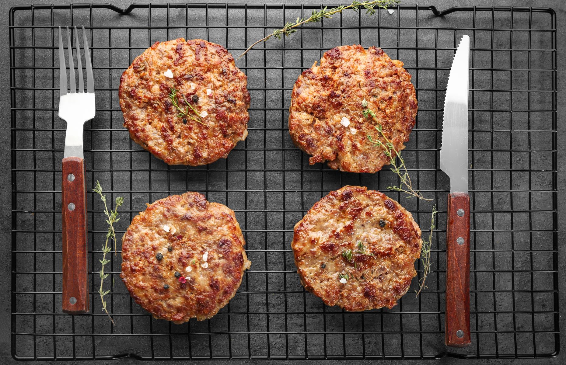 18. Serve hamburgers on porridge