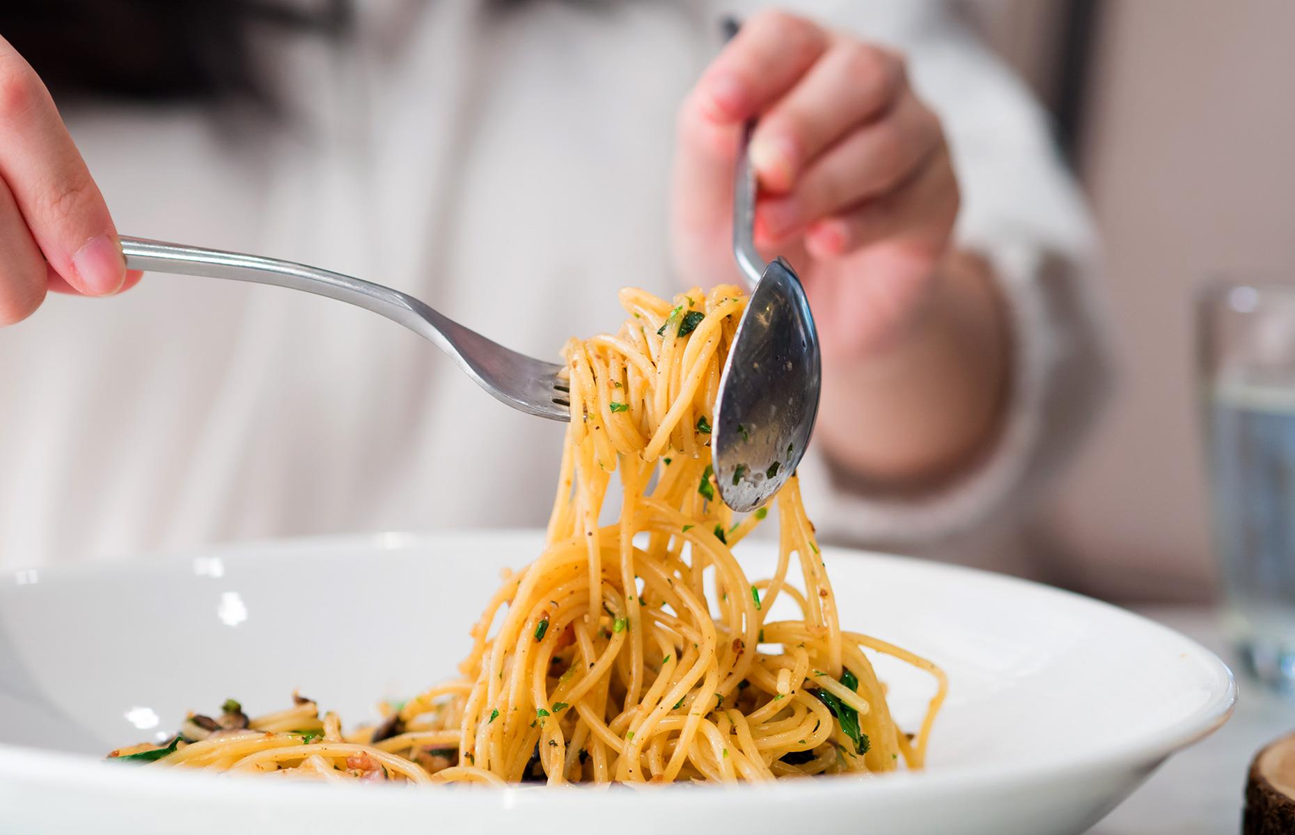 27. Use a spoon with spaghetti
