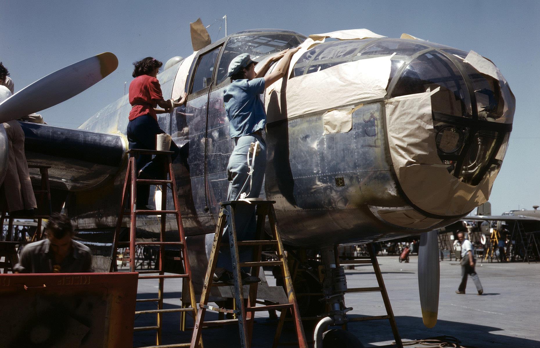 1942: women prepare a B-25 bomber, USA