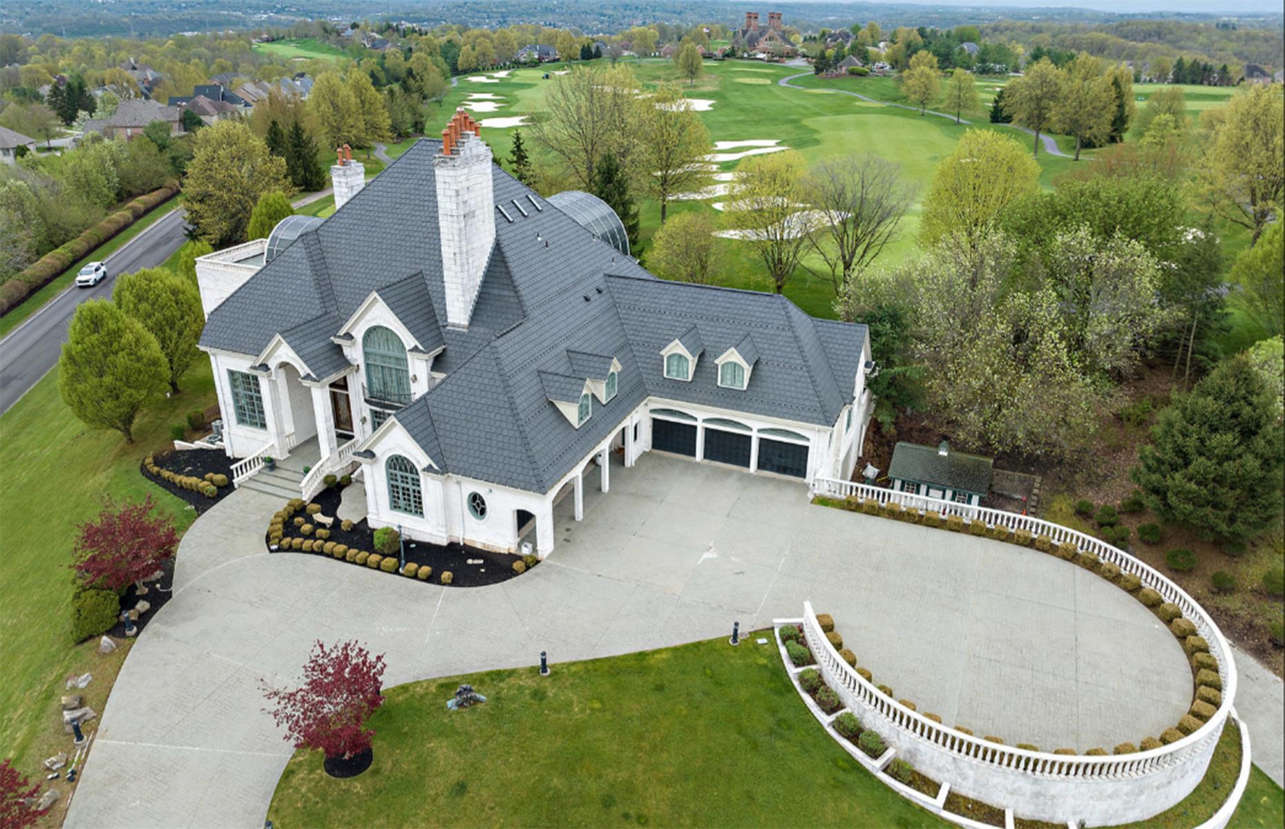 Luxury mansion with basement village, Pennsylvania, USA