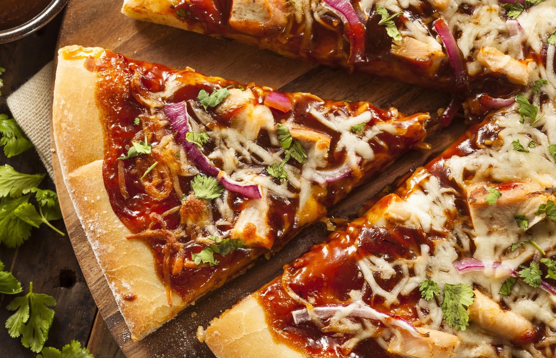1980s: barbecue chicken pizza 