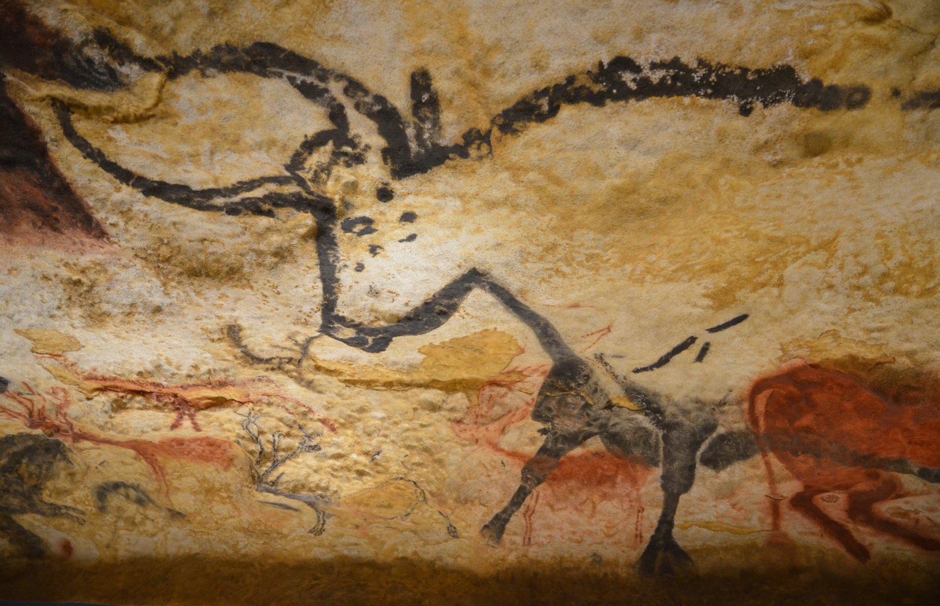 3. Lascaux Cave, France