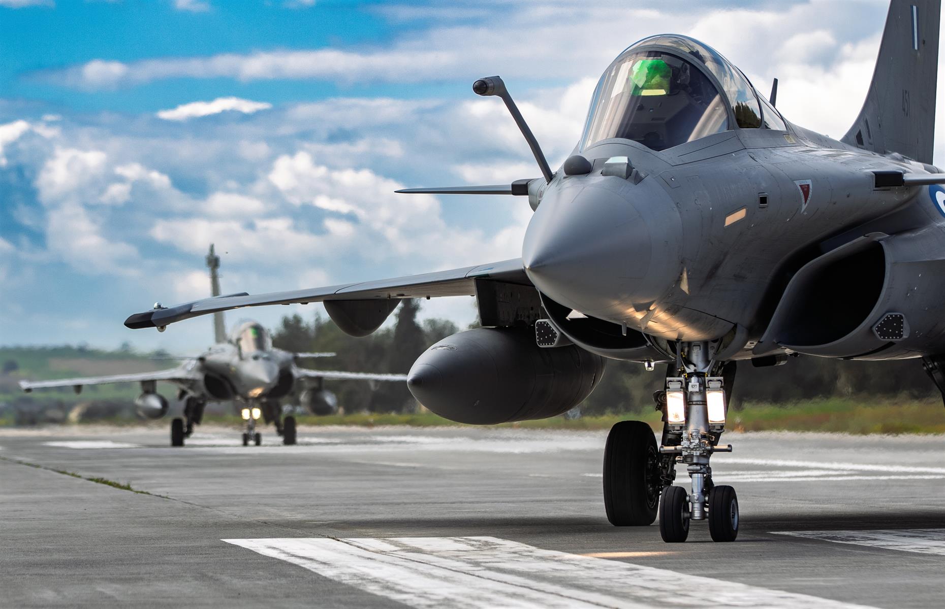 Découvrez les dépenses militaires de 25 grands pays