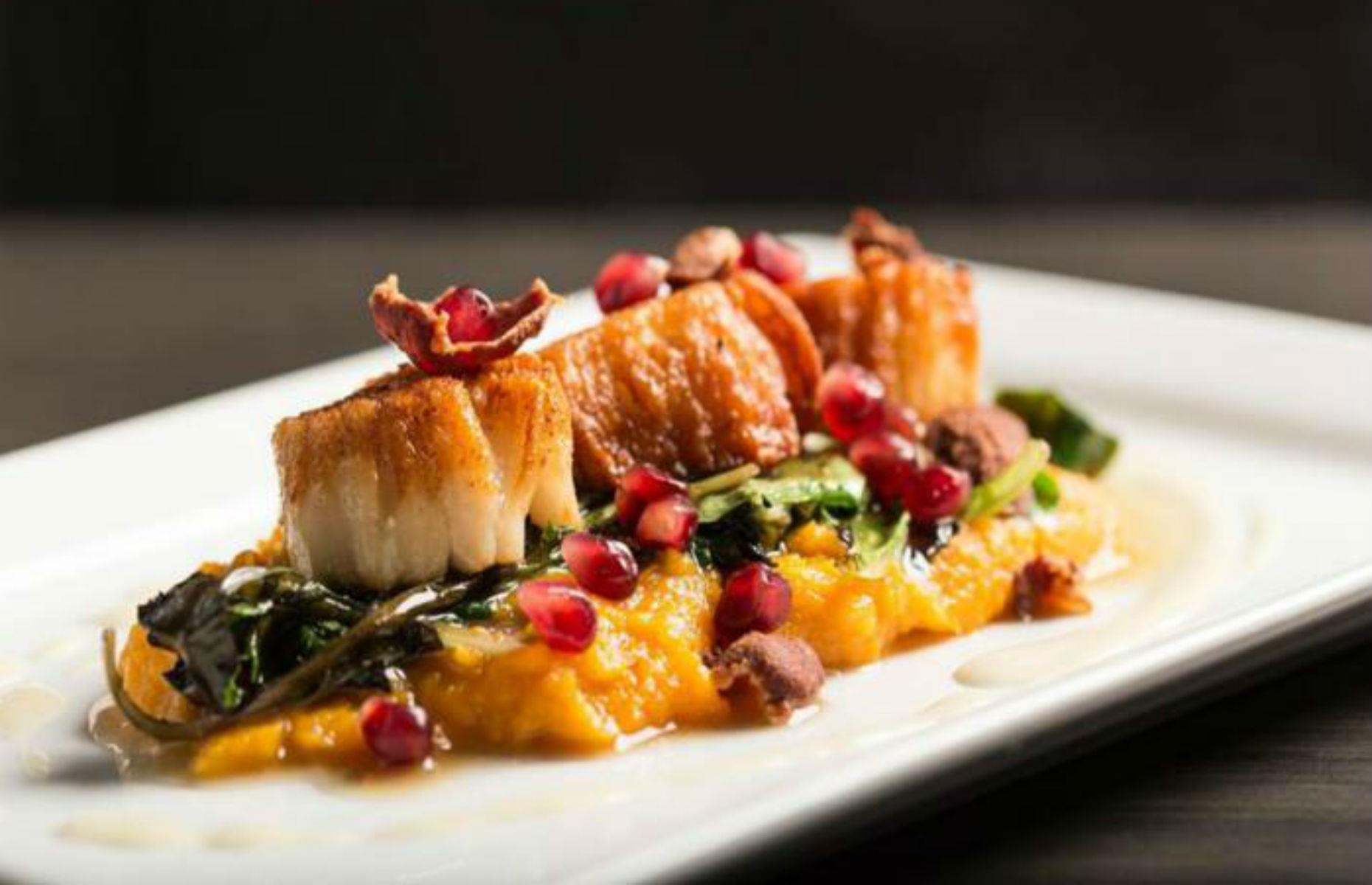 North Dakota: Mezzaluna, Fargo