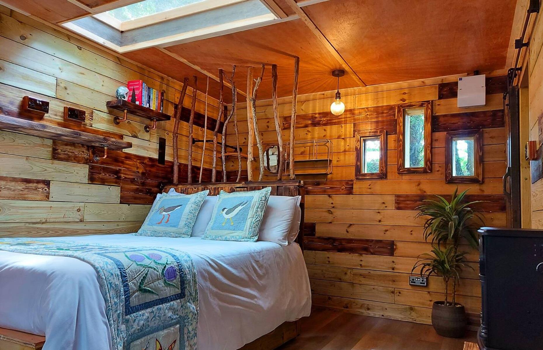 Upcycled shack, East Sussex, UK