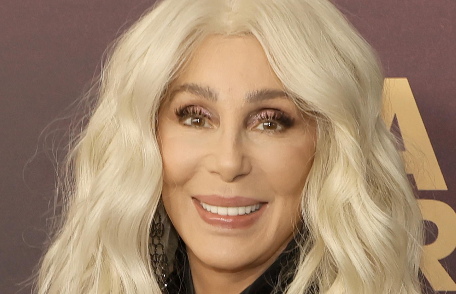 Cher, 77