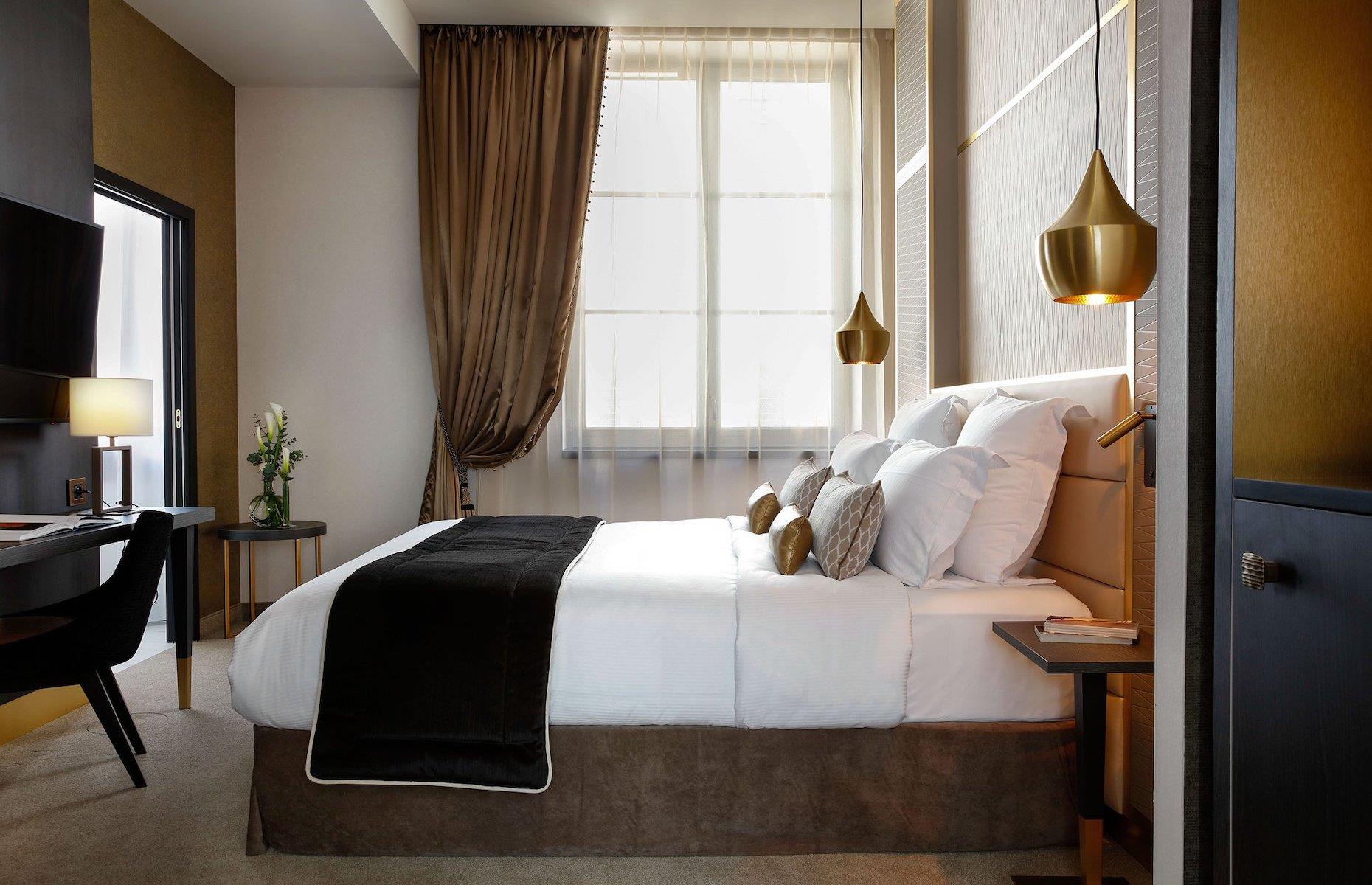 Curio Collection by Hilton
