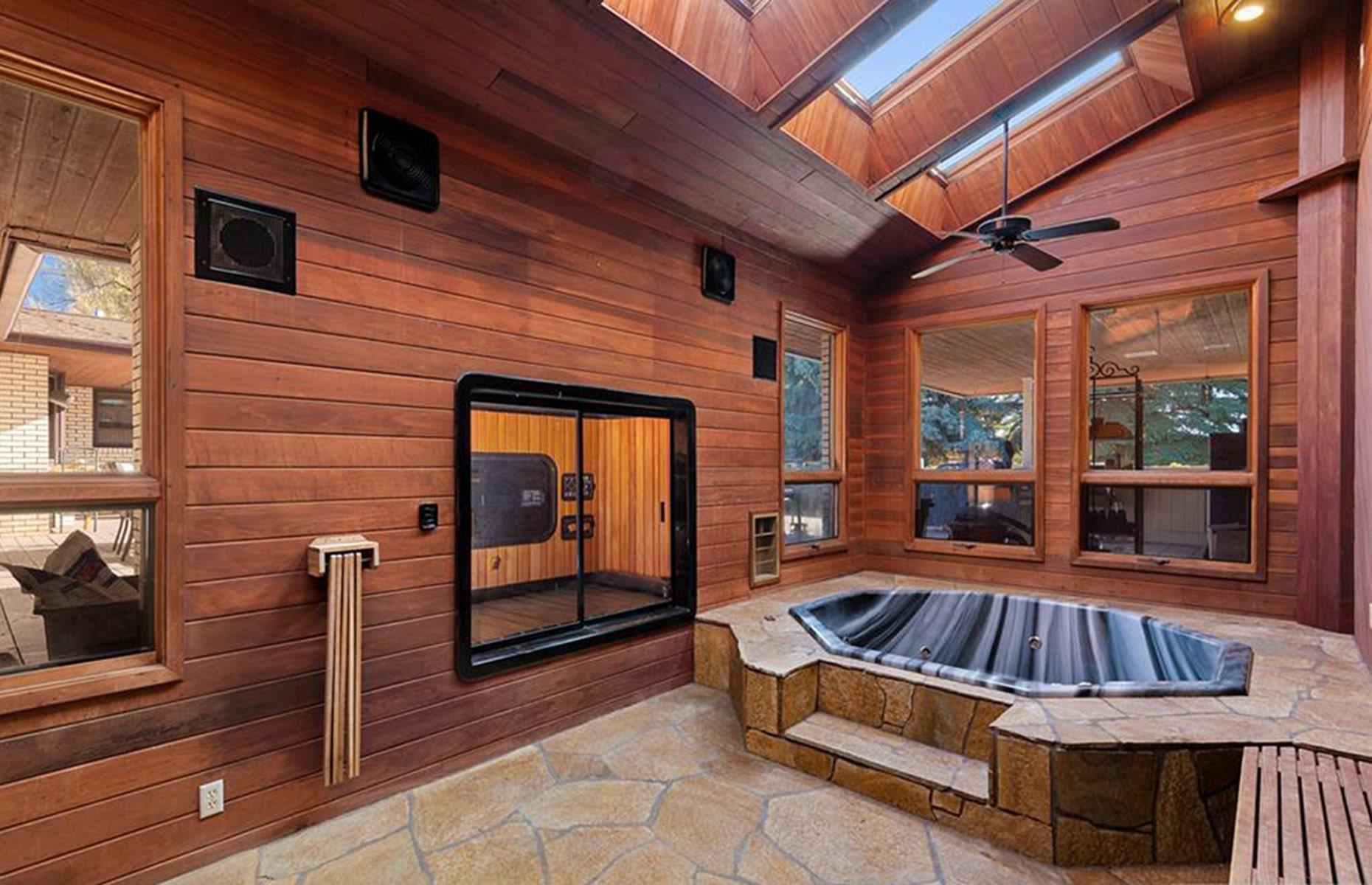 1980s: sprawling time-capsule estate, Idaho, USA