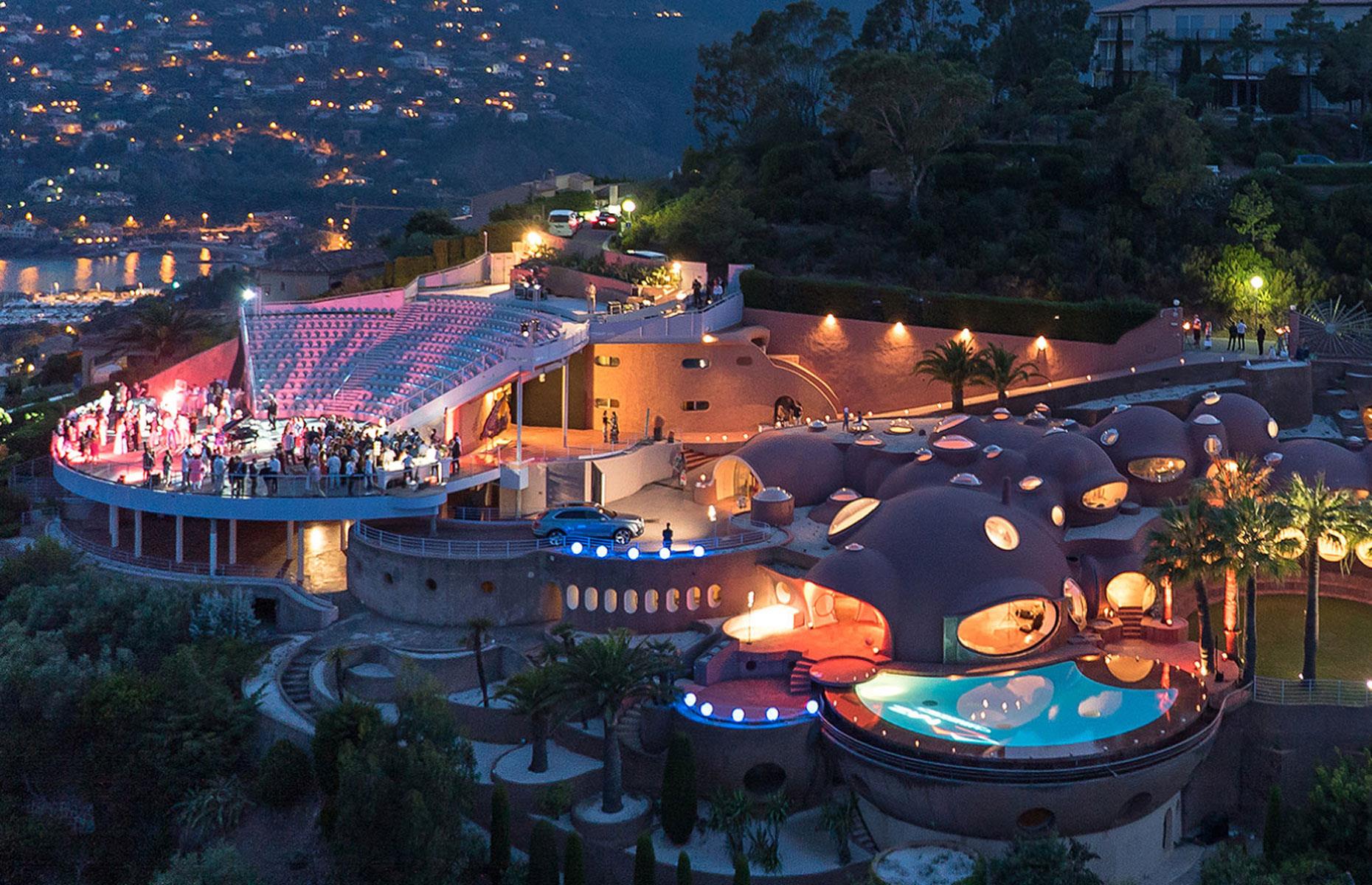 Bubble Palace, Théoule sur Mer, France 