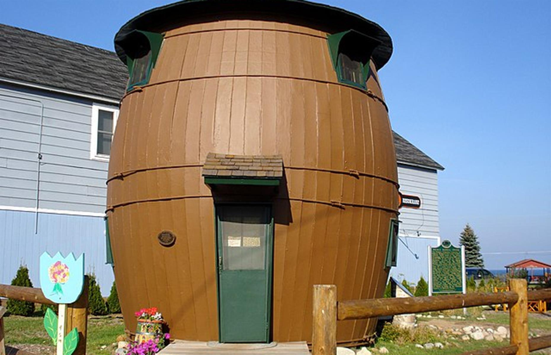 Pickle Barrel House, Grand Marais, Michigan