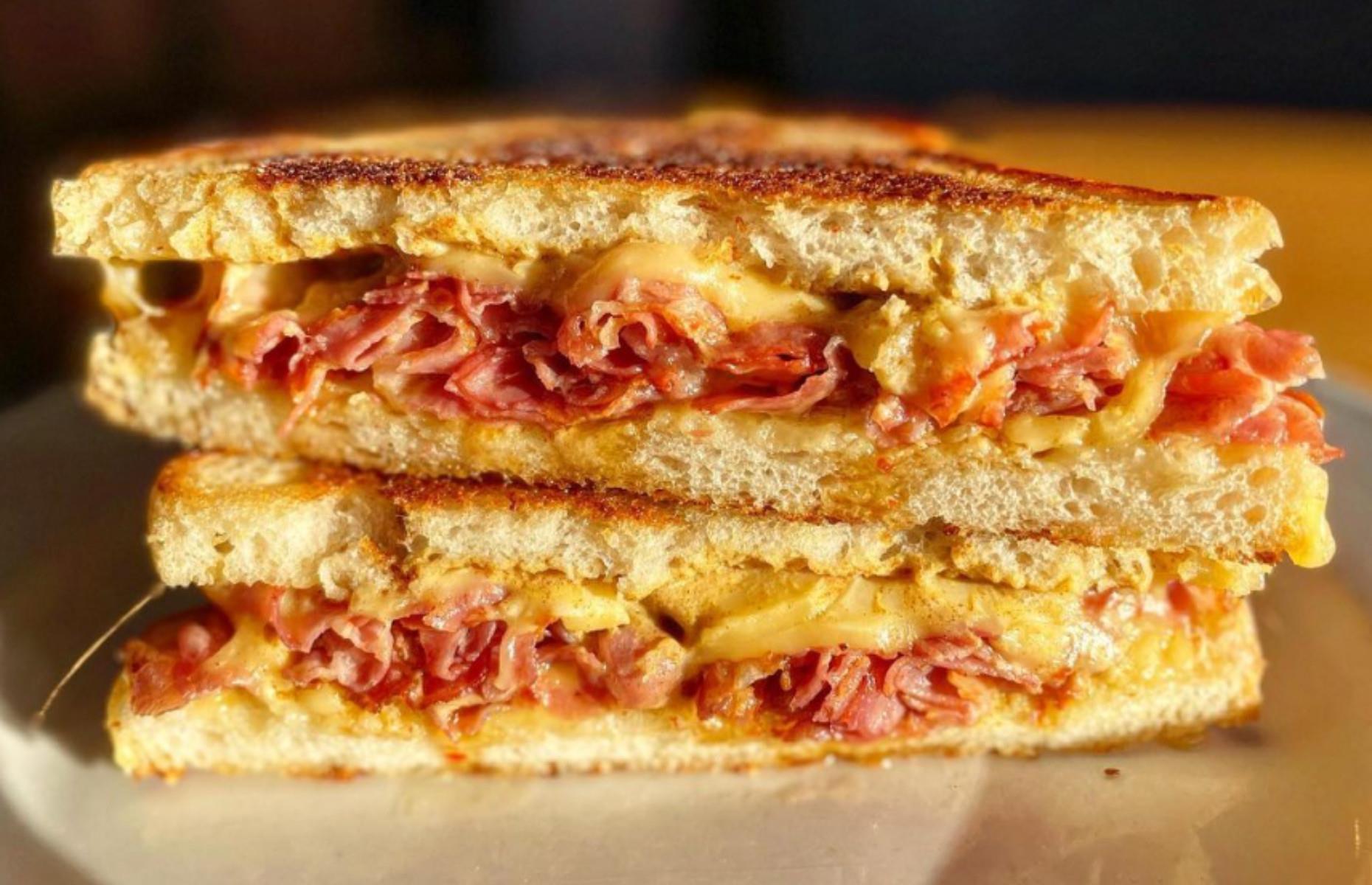 Wisconsin: West Allis Cheese & Sausage Shoppe, West Allis