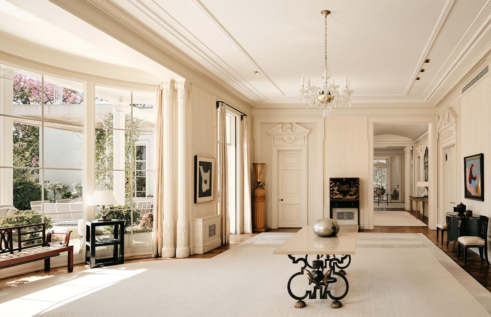 Casa Encantada, California: 40,000 square feet