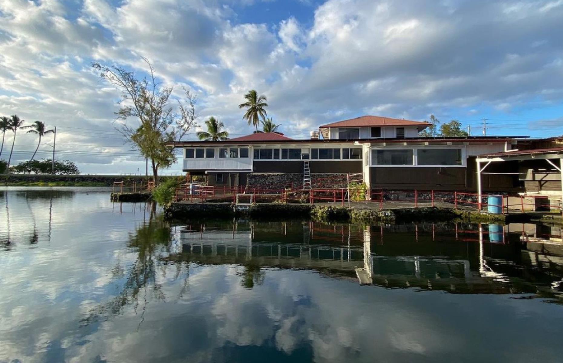 Hawaii: The Seaside Restaurant and Aqua Farm, Hilo