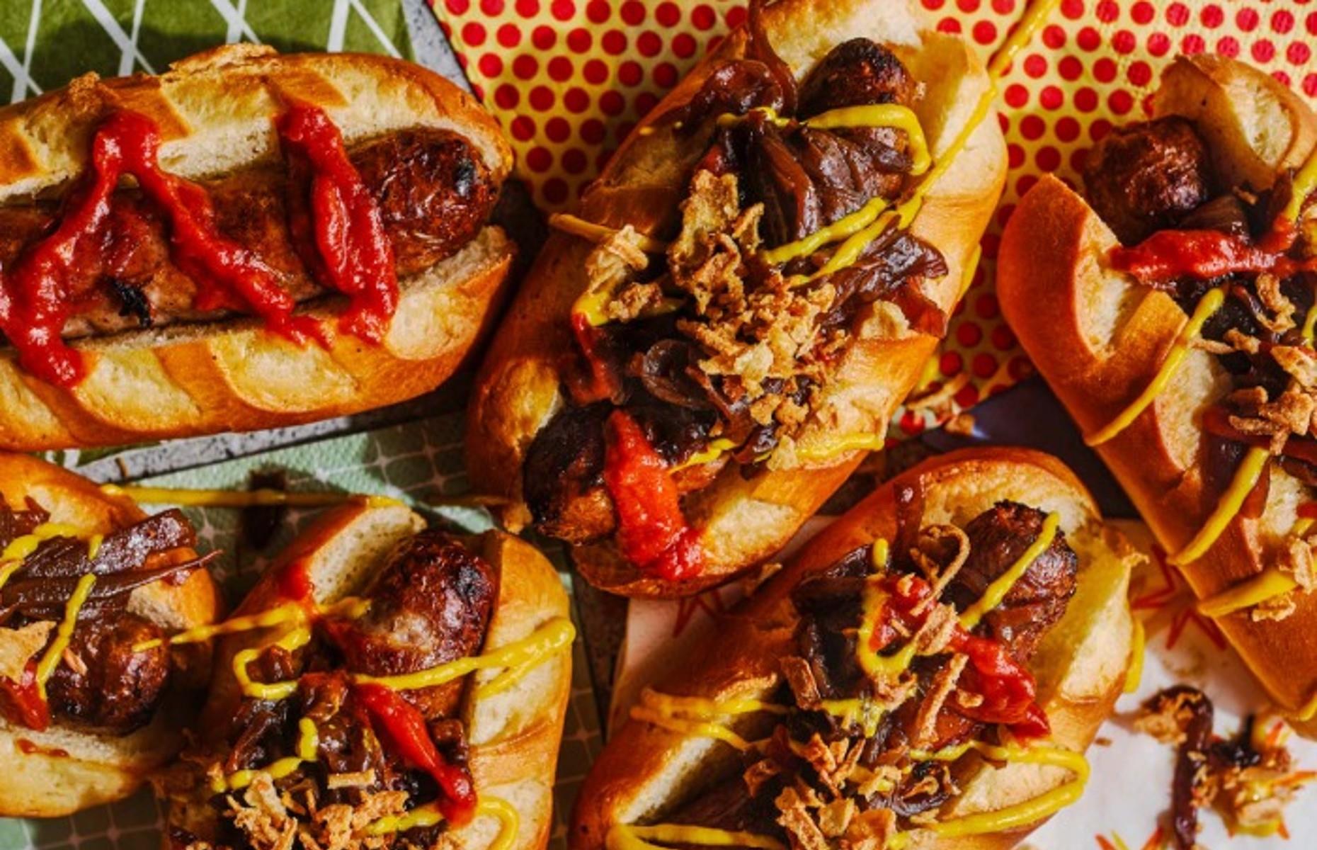 Hot dogs with caramelised onions and homemade ketchup