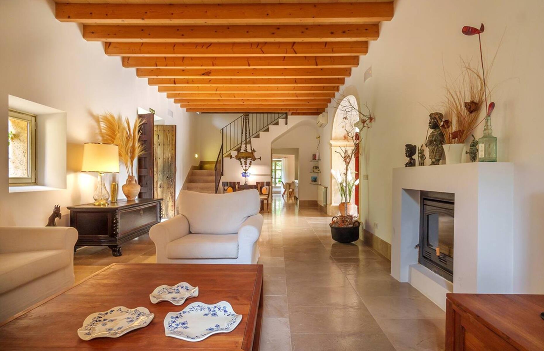 Mediterranean oasis: authentic Spanish styling
