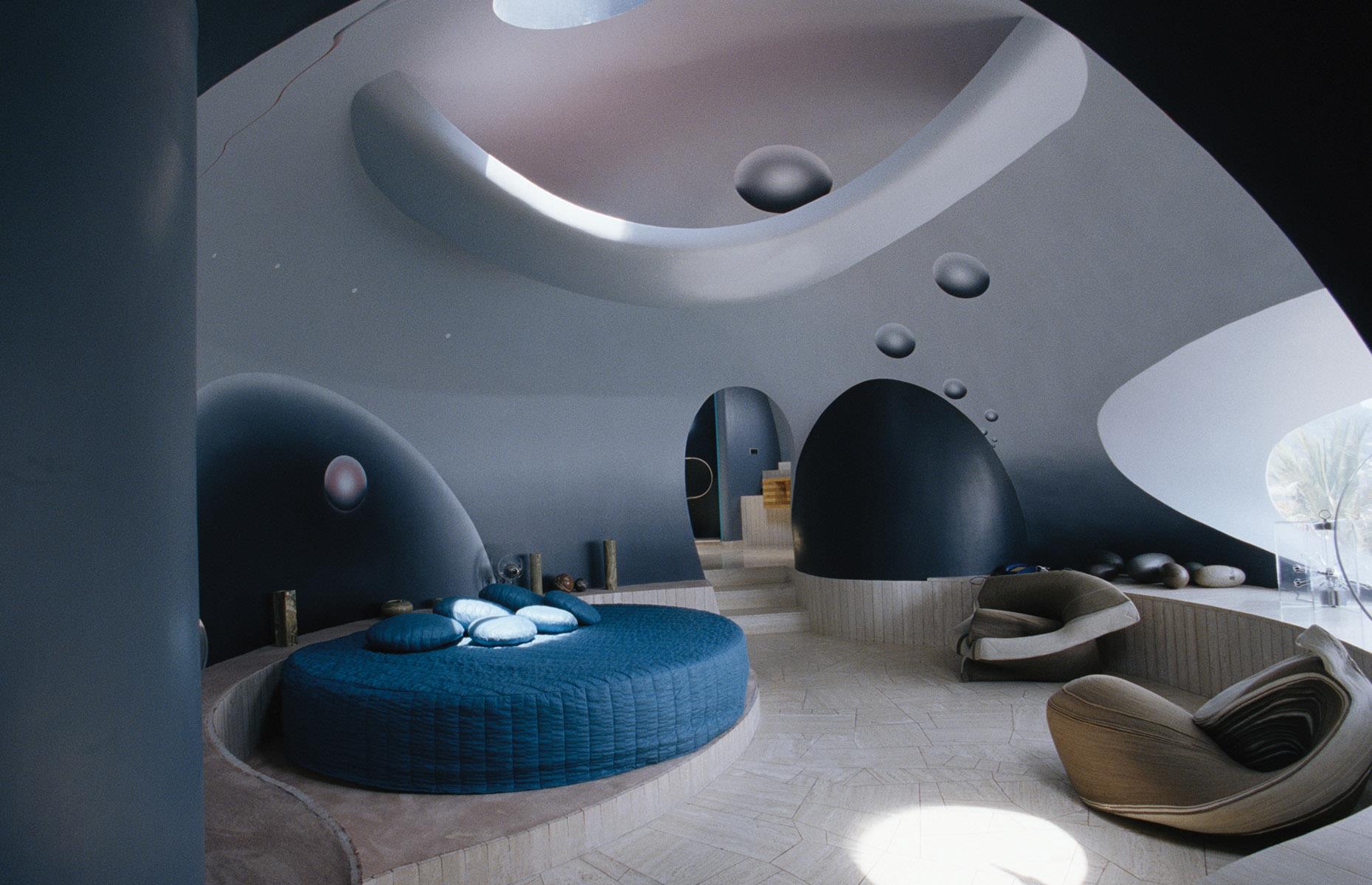 1960s: the round bed
