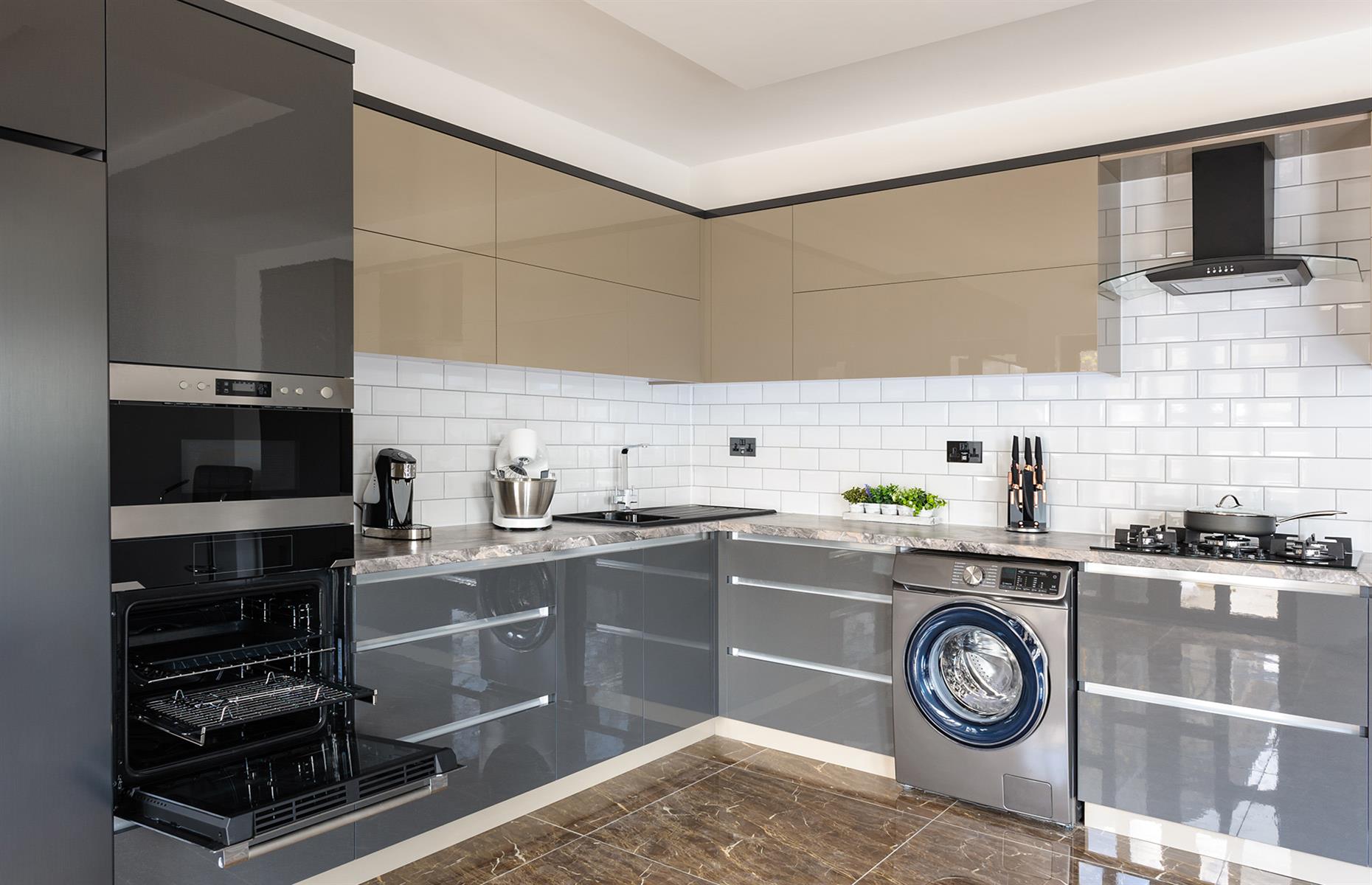 10. Built-in double electric oven: £62 average annual running cost