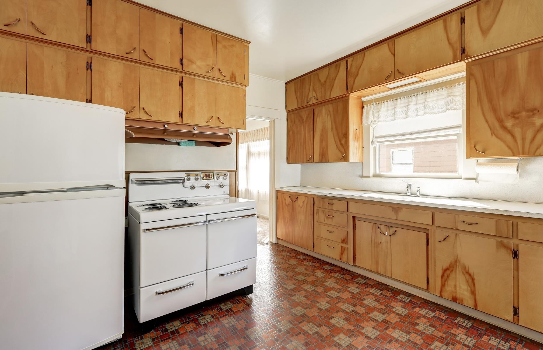 Patterned linoleum