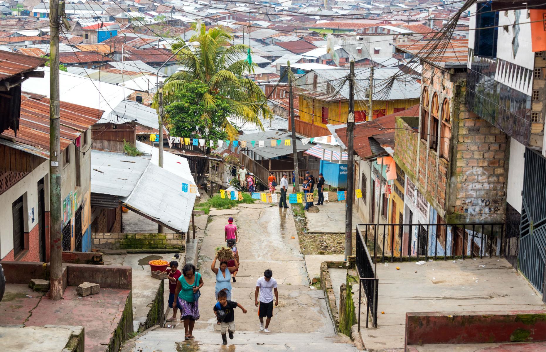 Peru: 200,500