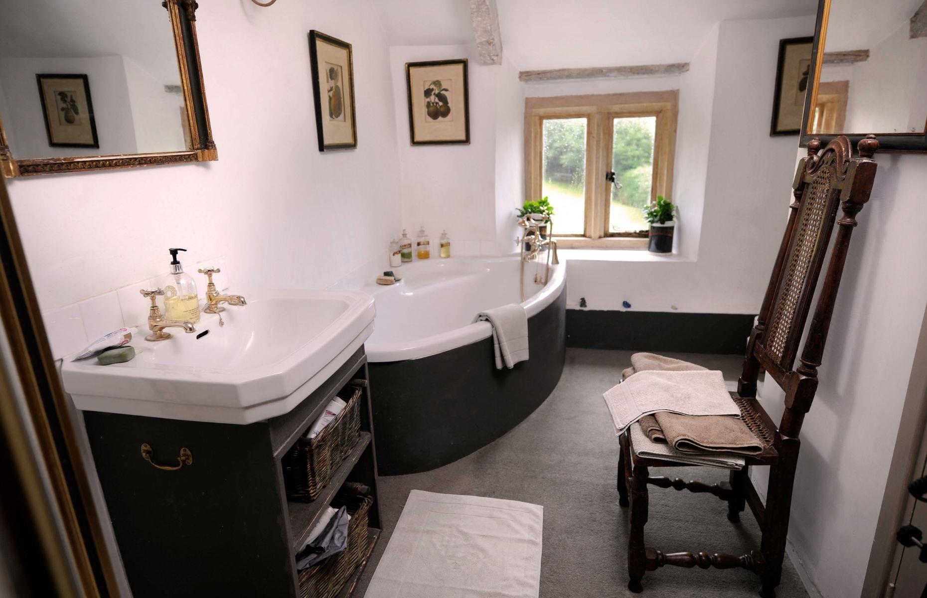 1. Bathroom carpets