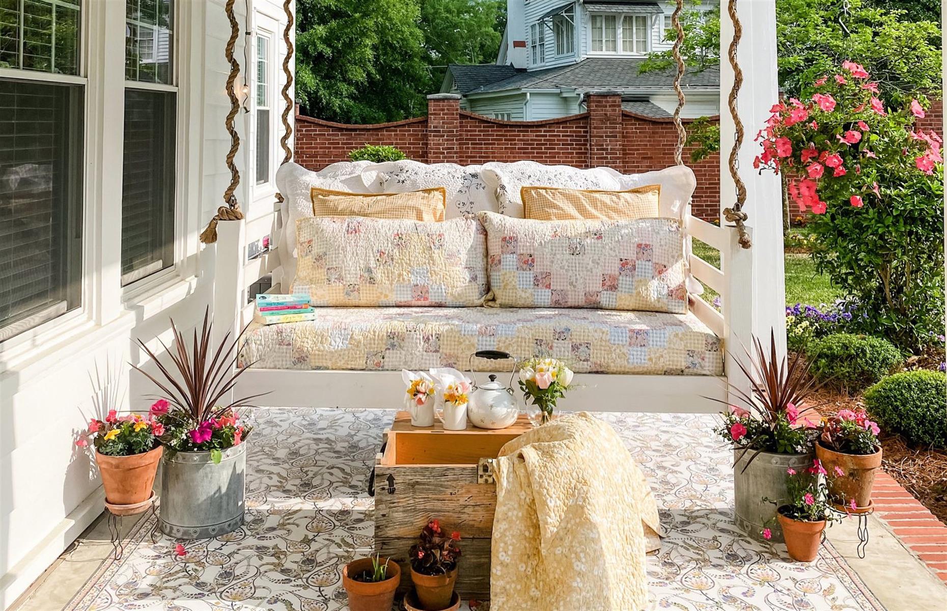 Renovate a country-style porch