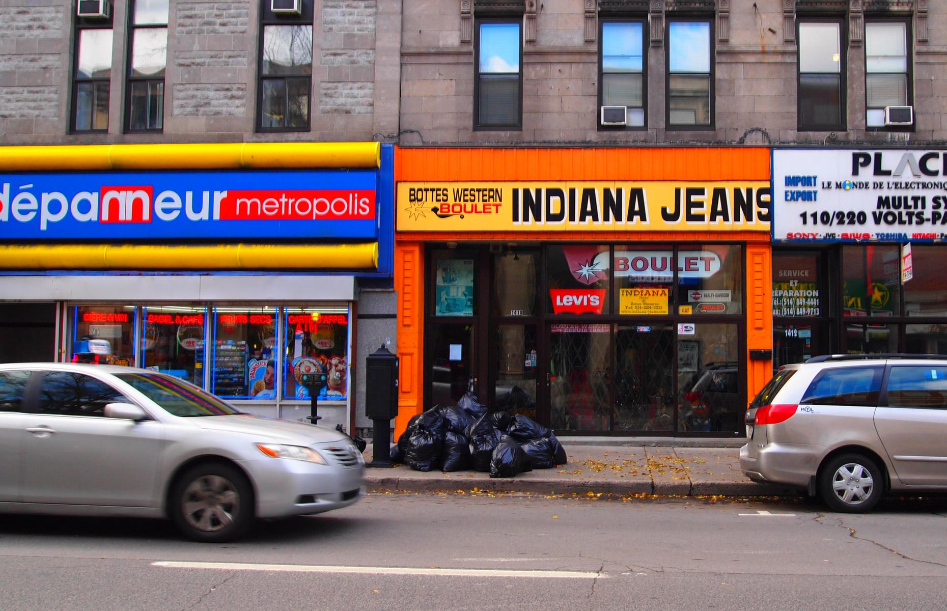 Indiana Jeans, Montreal, Canada