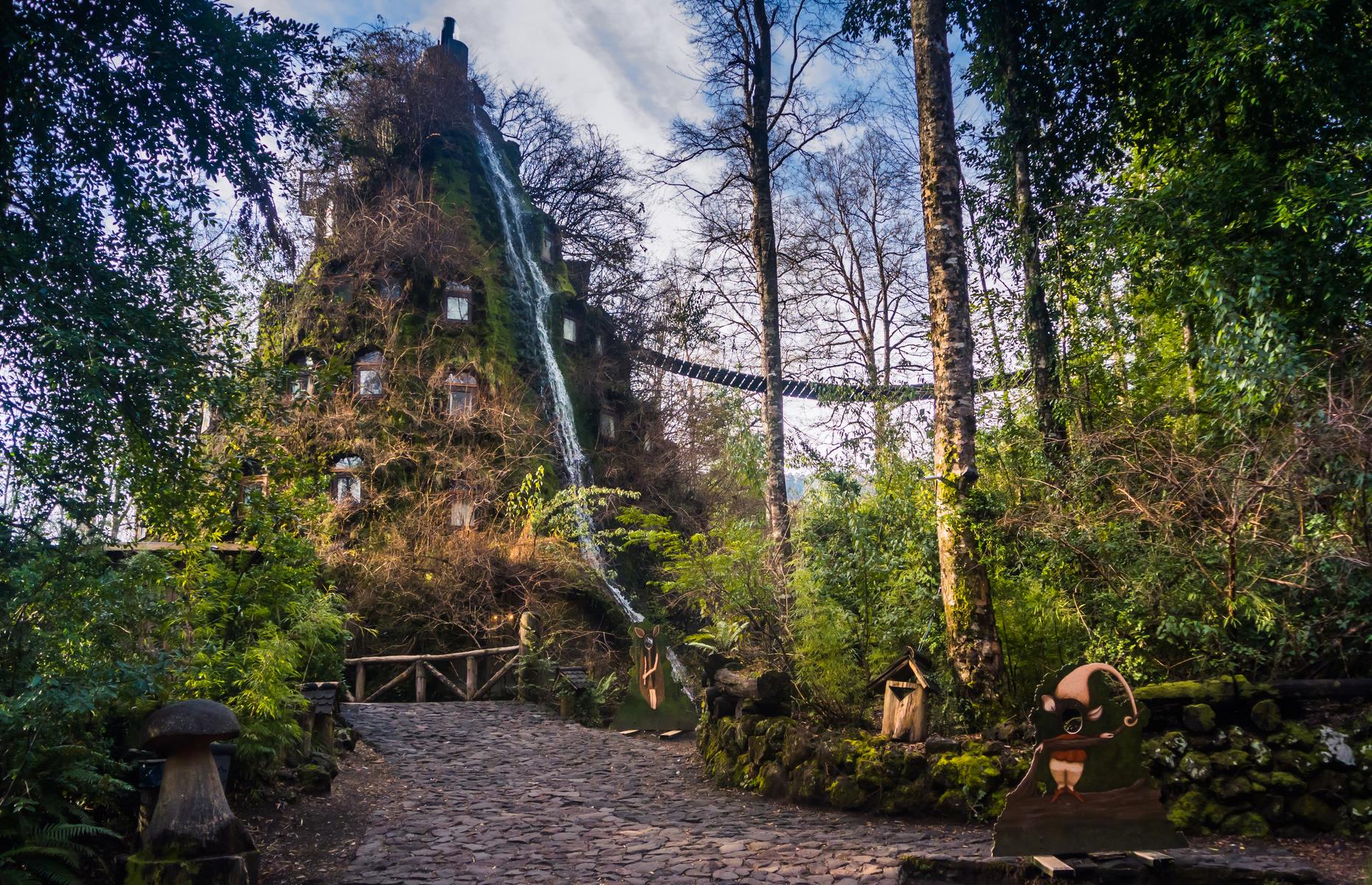 Montaña Mágica Lodge, Huilo Huilo, Chile