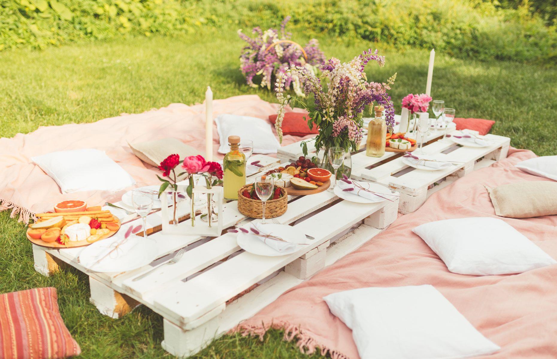 Pretty up a picnic table