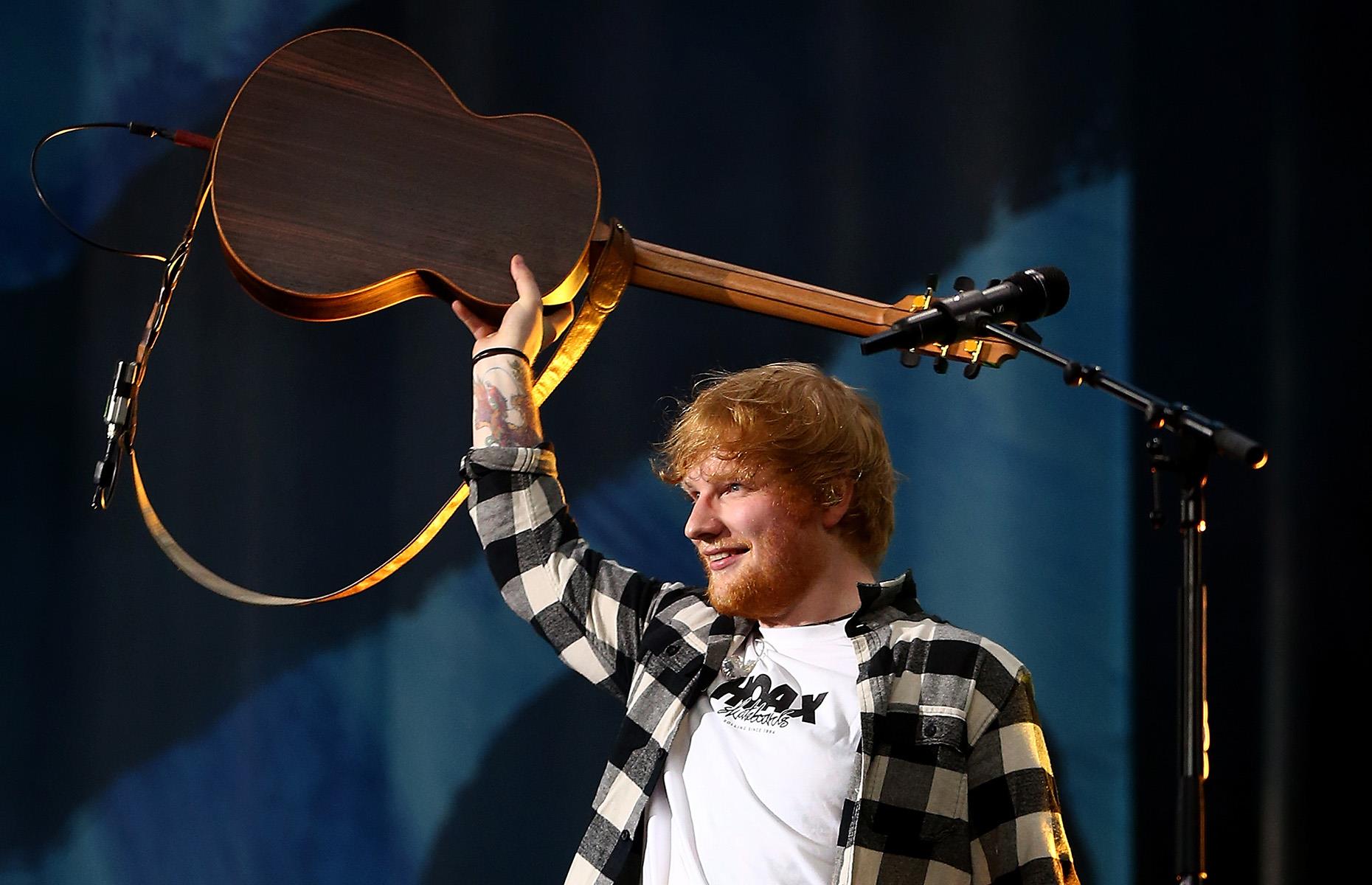 5. ÷ Tour: $962 millones (925 millones de euros)