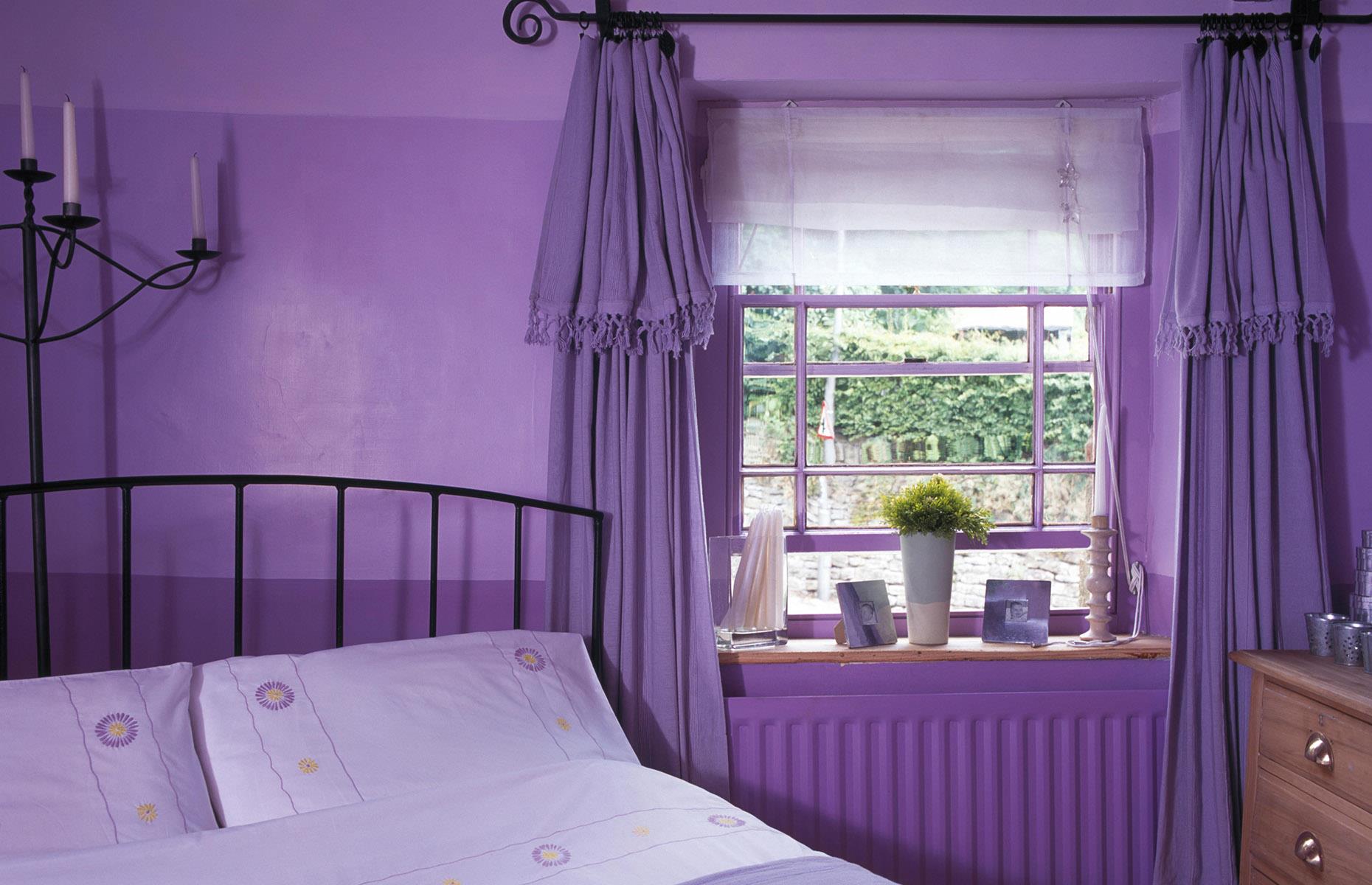 1990s: a passion for purple