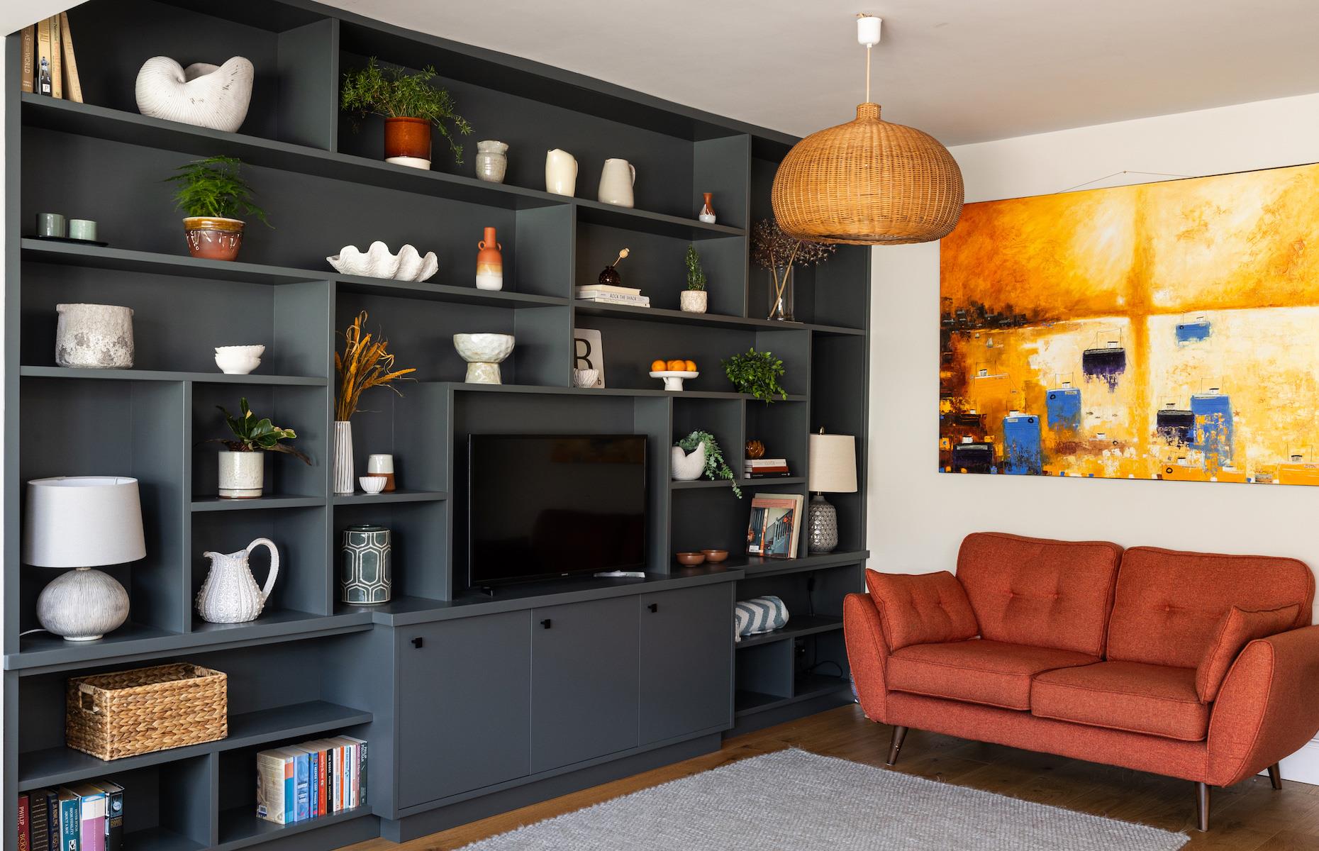 Style book shelves right